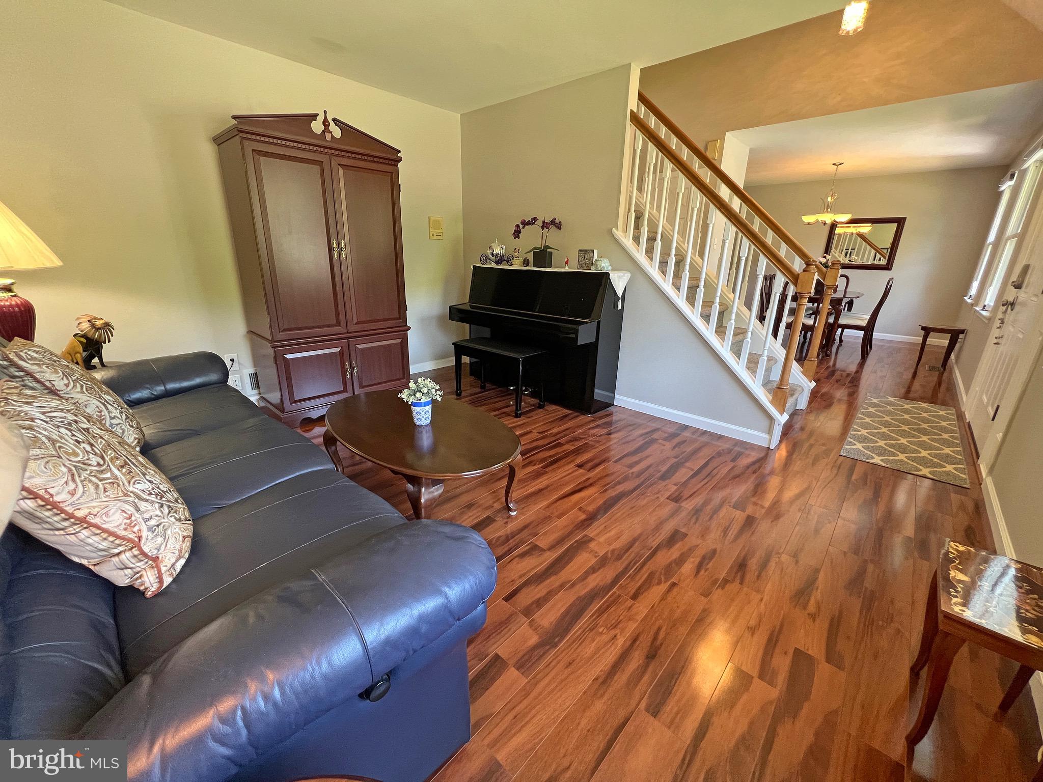 HUNTERS WOODS - Residential