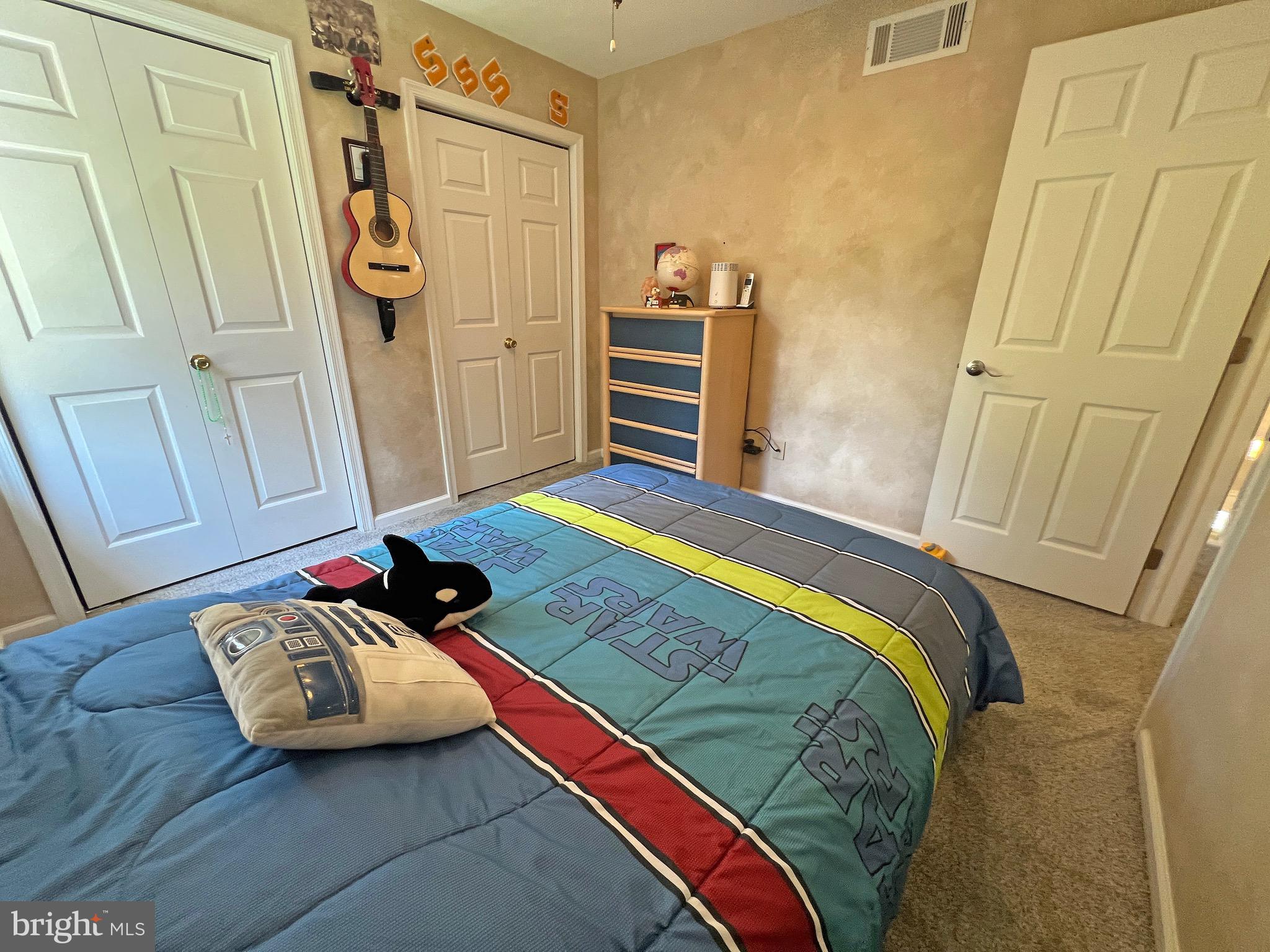 HUNTERS WOODS - Residential