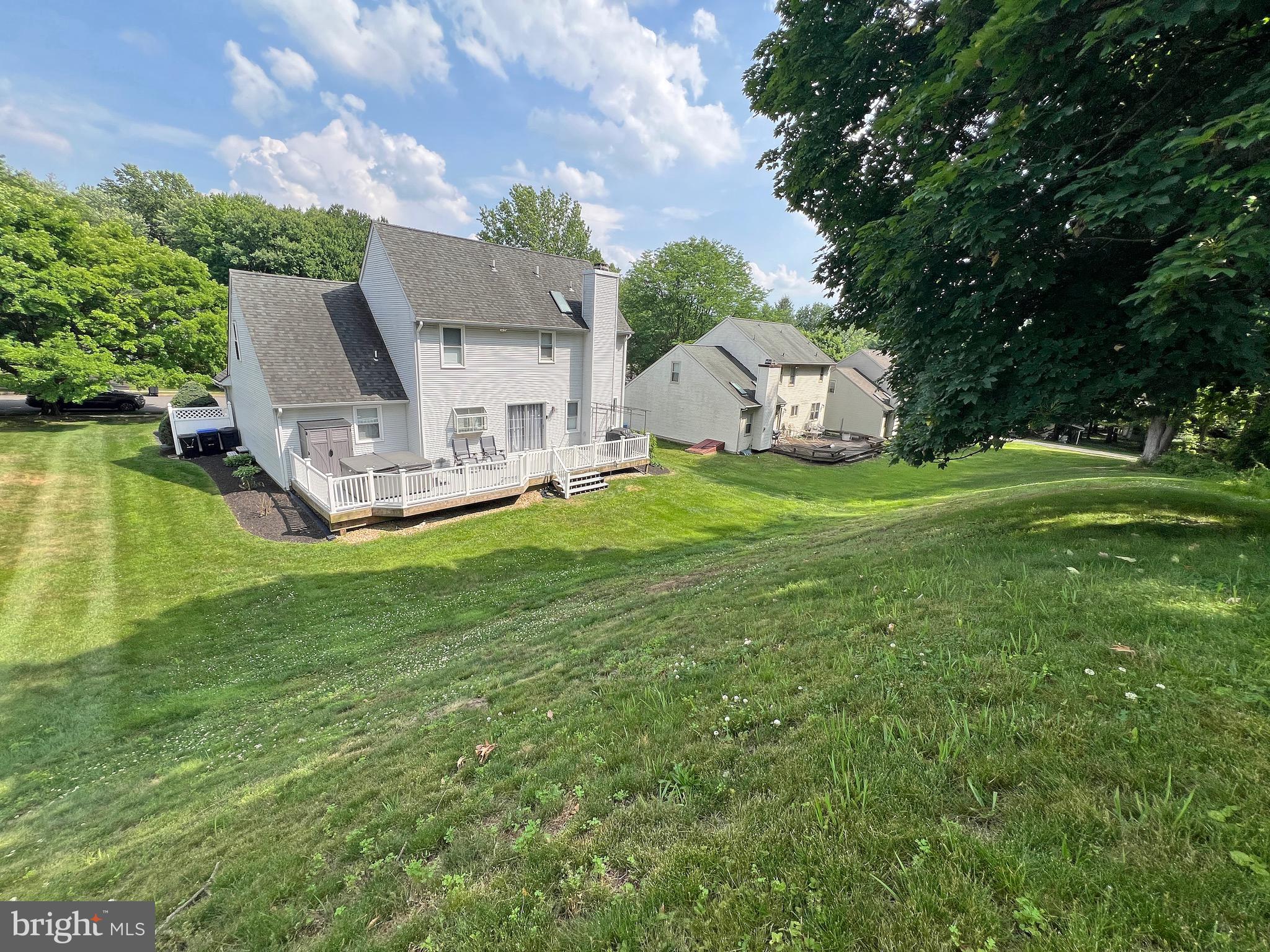 HUNTERS WOODS - Residential