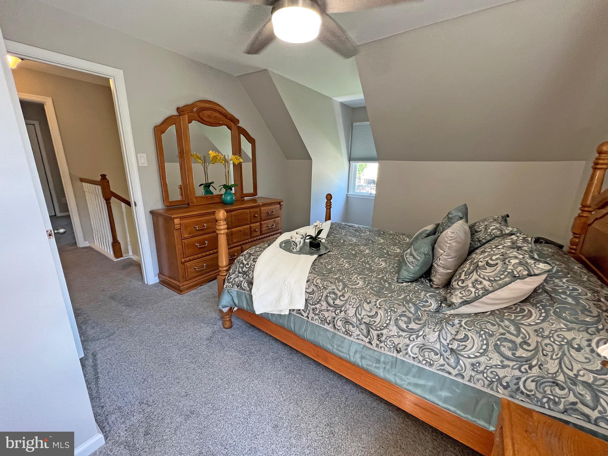 HUNTERS WOODS - Residential