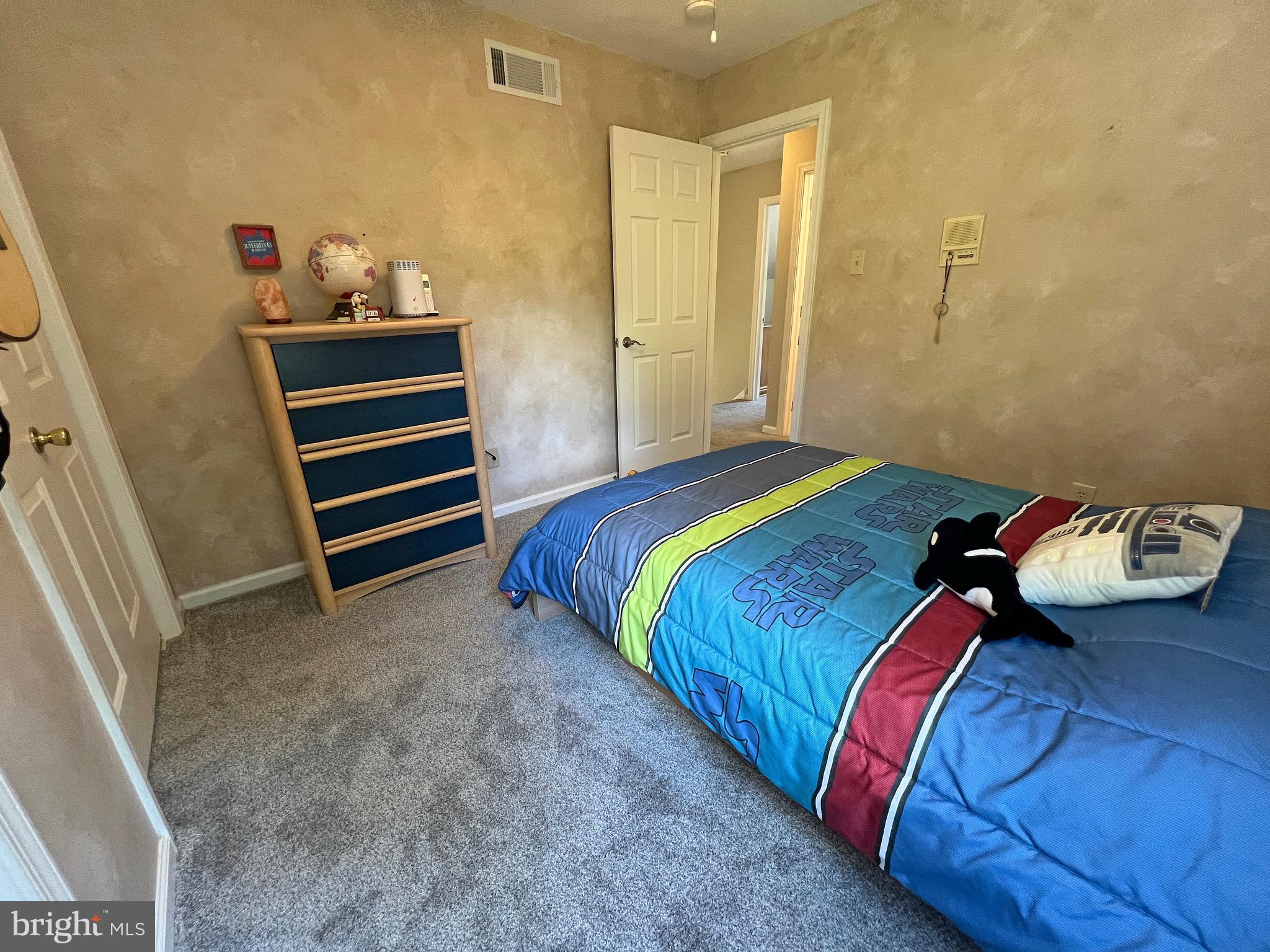 HUNTERS WOODS - Residential