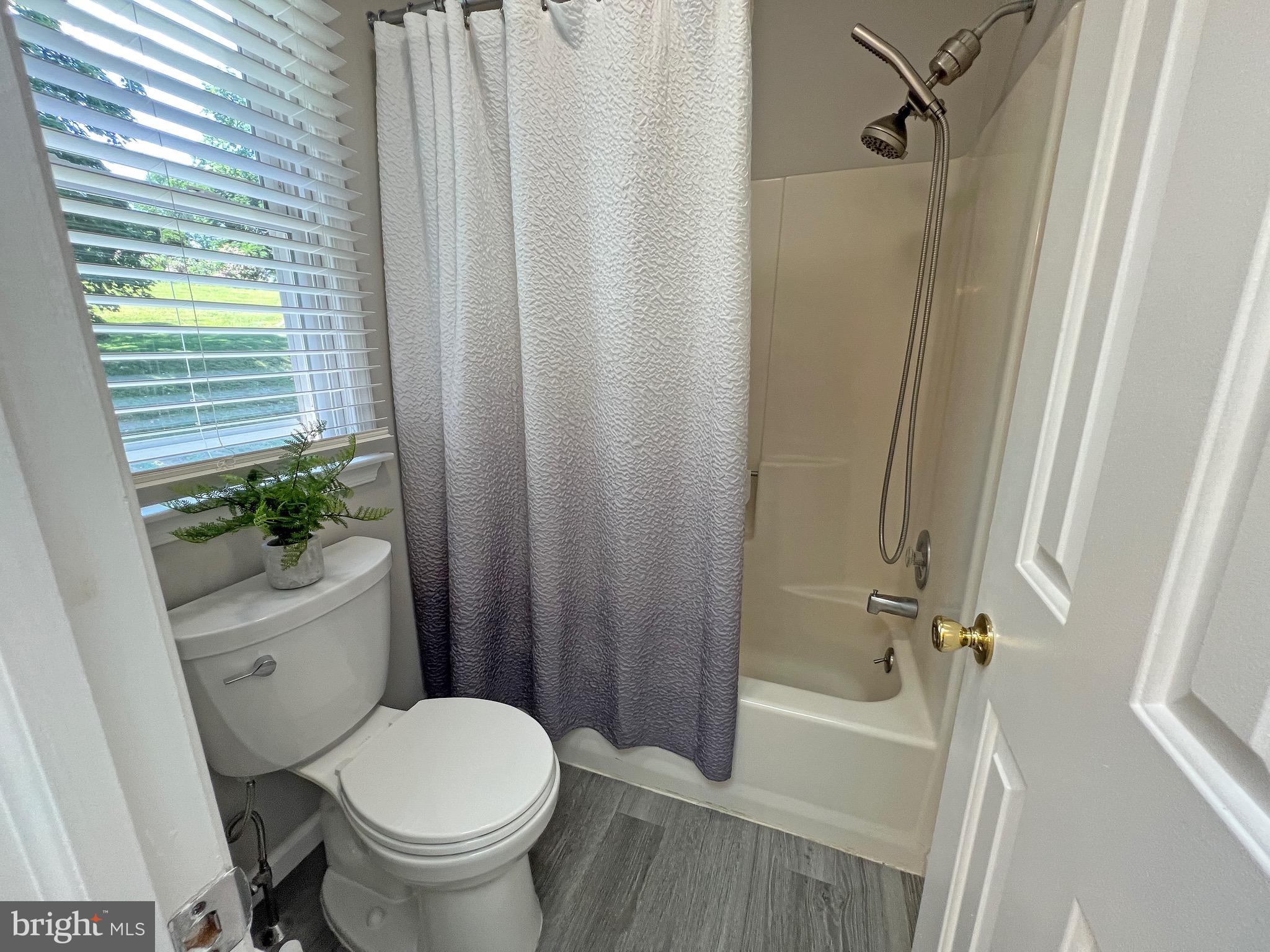HUNTERS WOODS - Residential