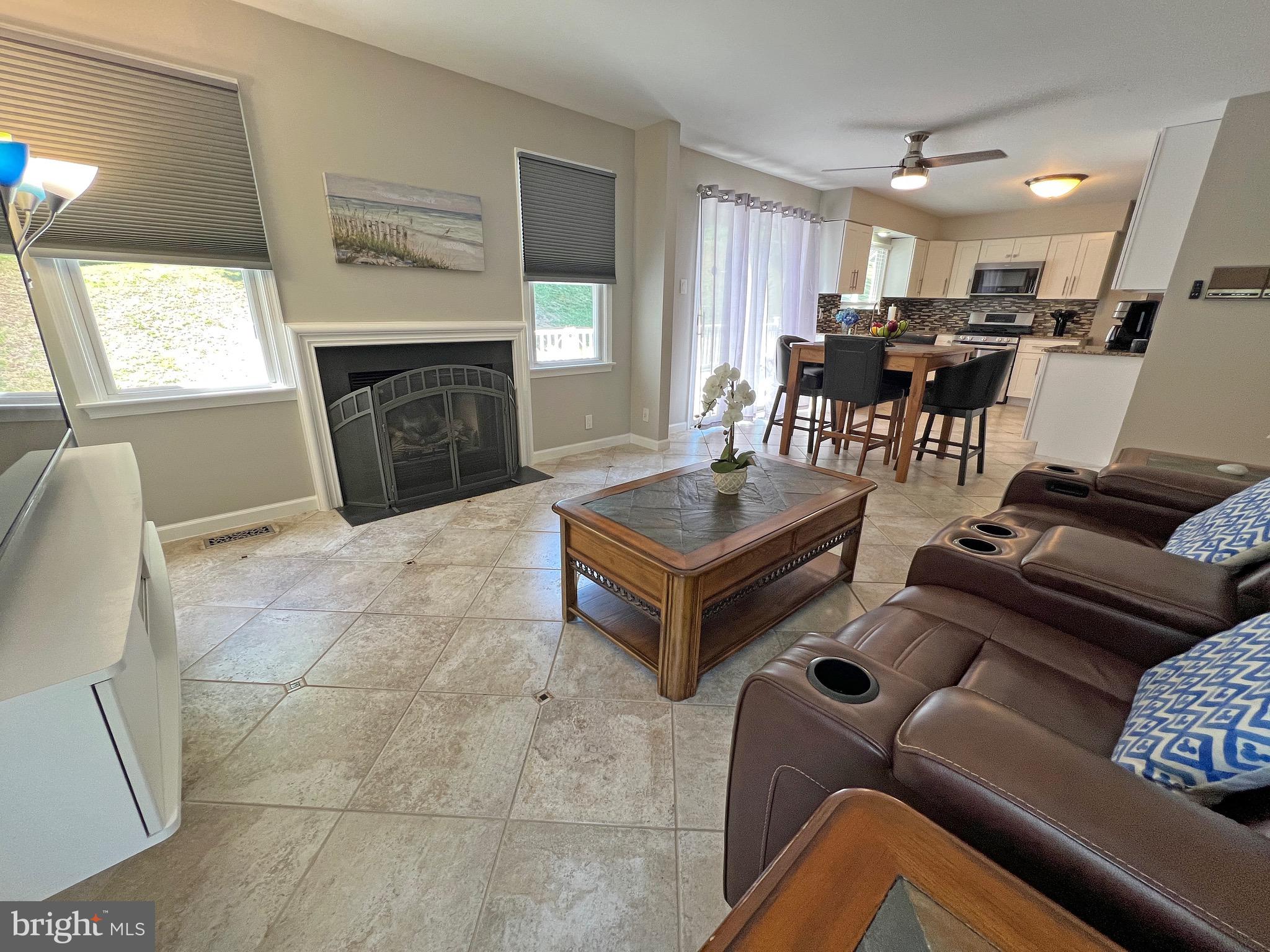 HUNTERS WOODS - Residential