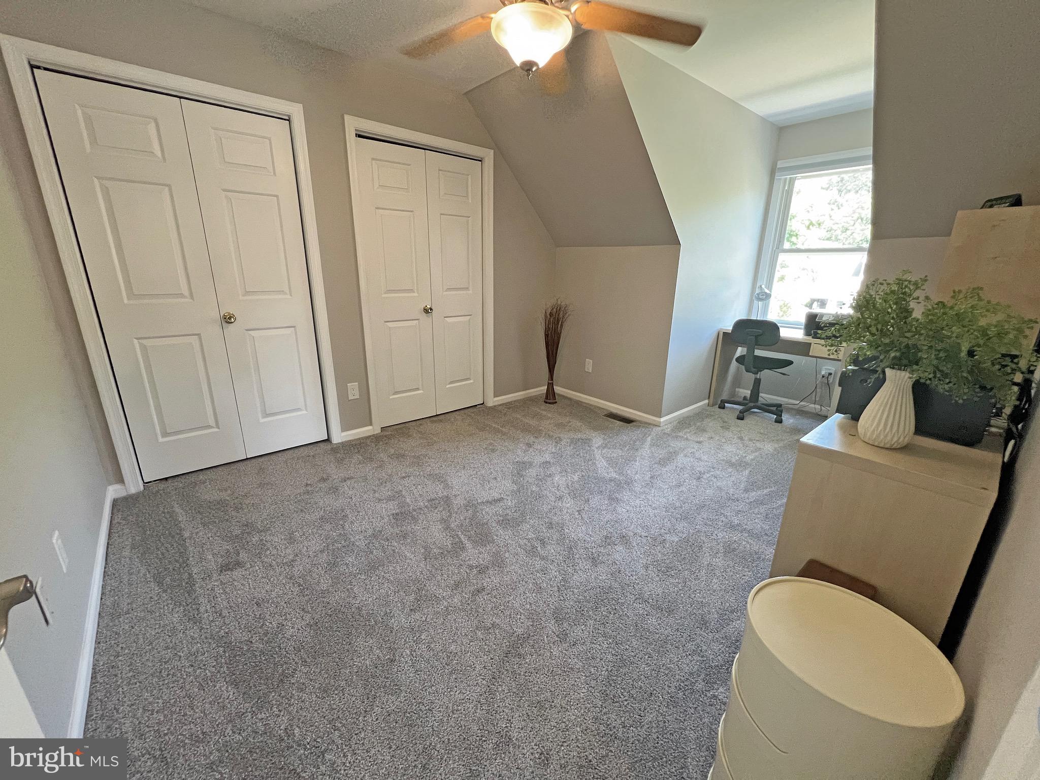 HUNTERS WOODS - Residential