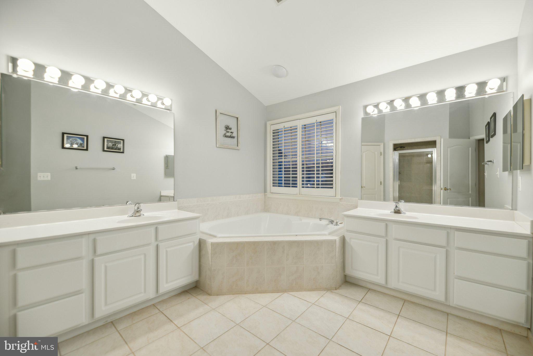 MEDINAH HOMES - Residential Lease