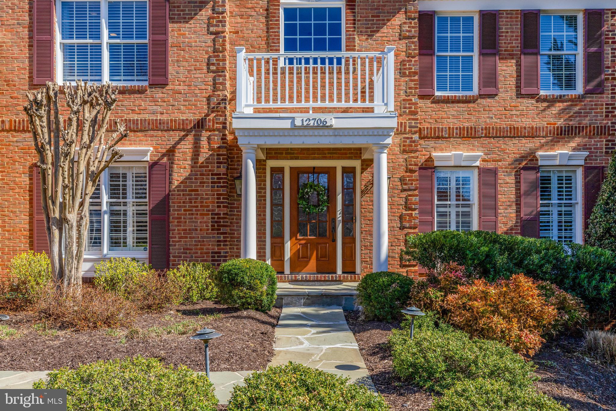 OAKTON RIDGE - Residential