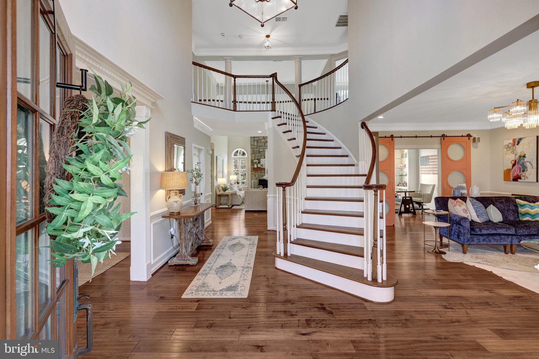 OAKTON RIDGE - Residential