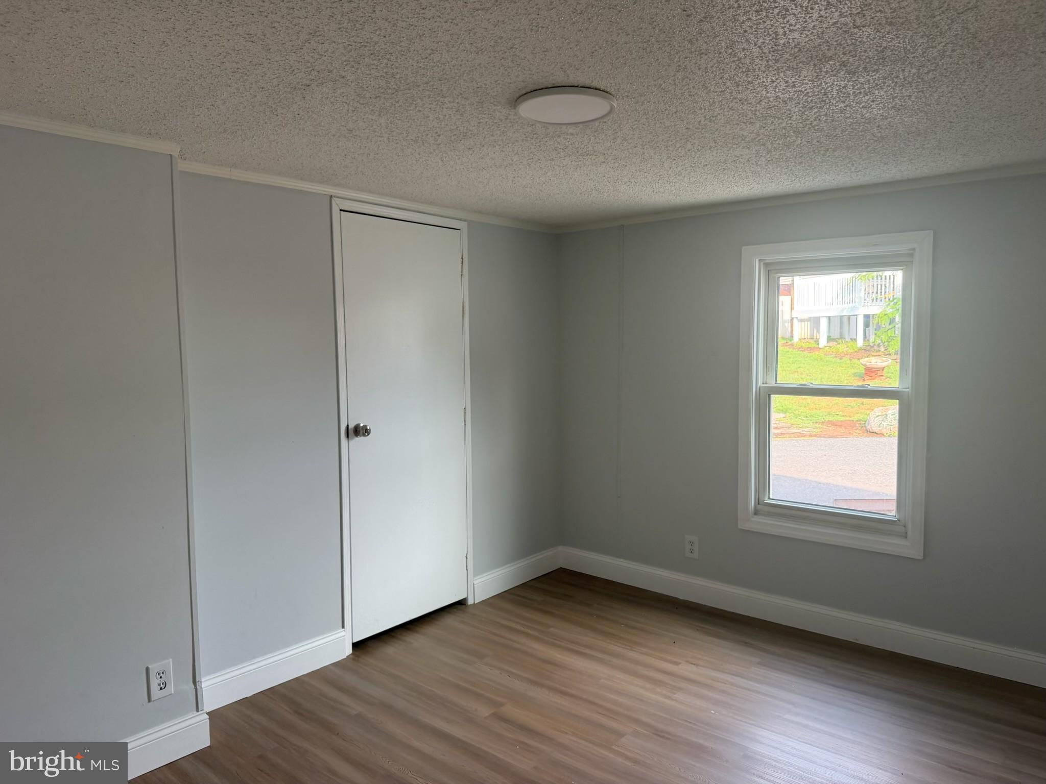 MEADOW RUN - Residential