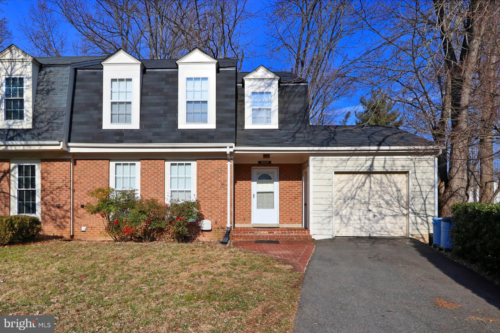 BURKE CENTRE - Residential Lease