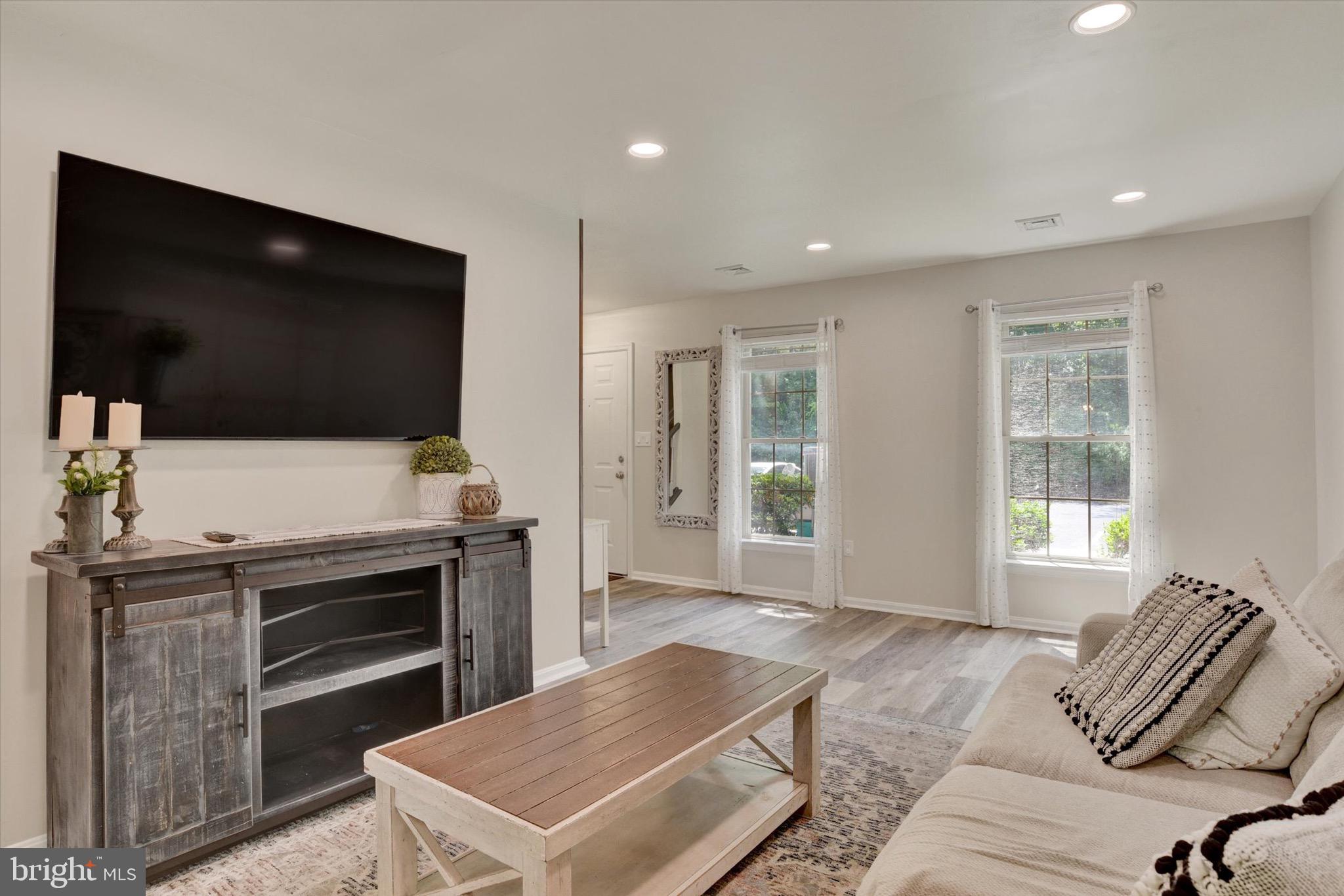 TIMBER CHASE - Residential