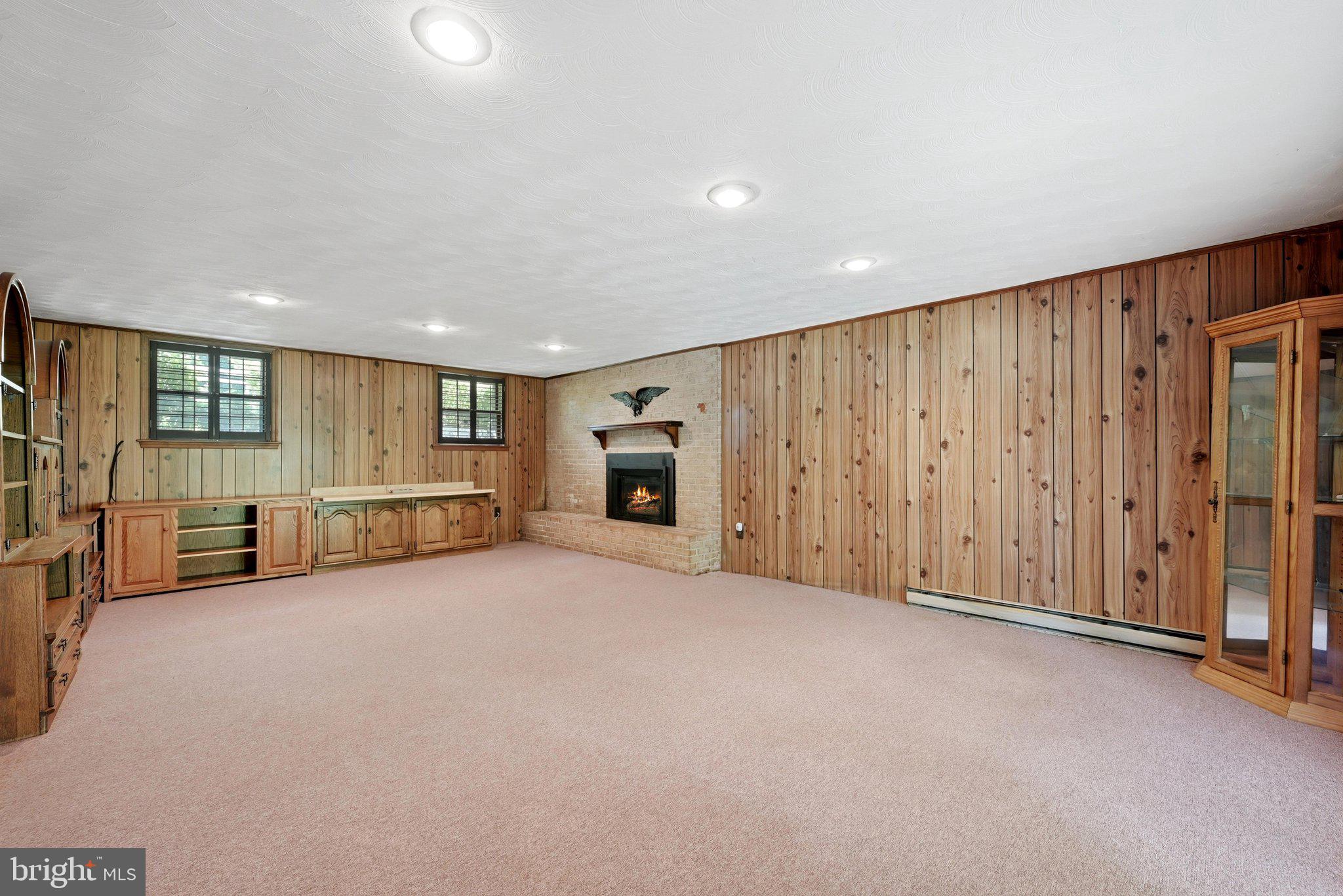 TUSCAWILLA HILLS - Residential