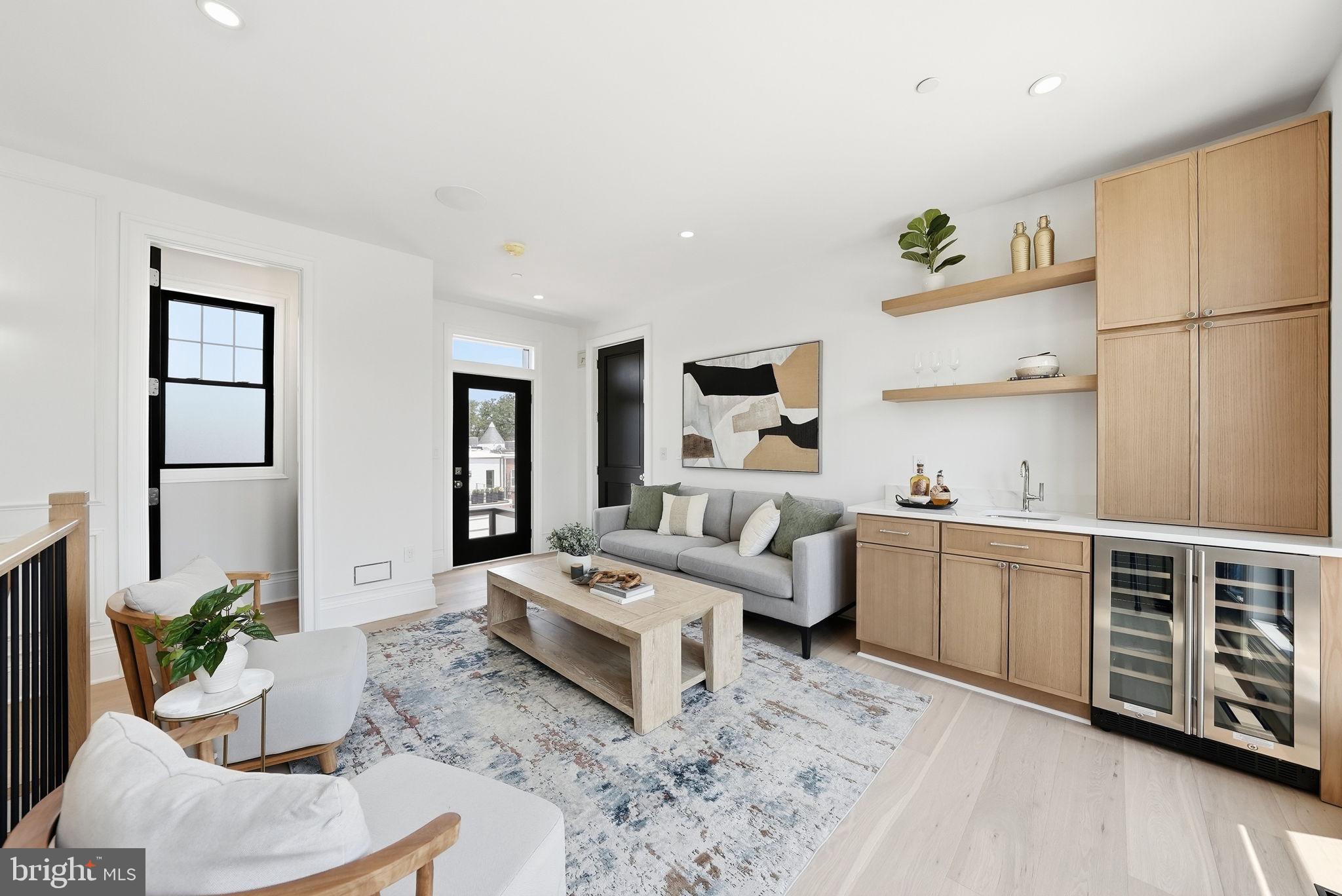 DUPONT CIRCLE - Residential