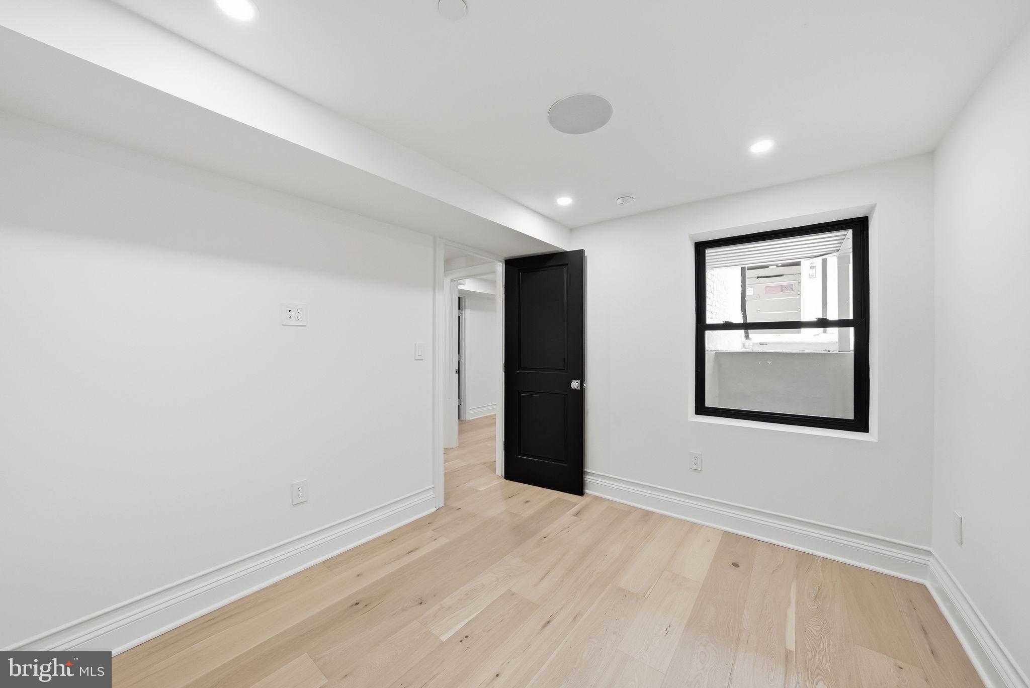 DUPONT CIRCLE - Residential