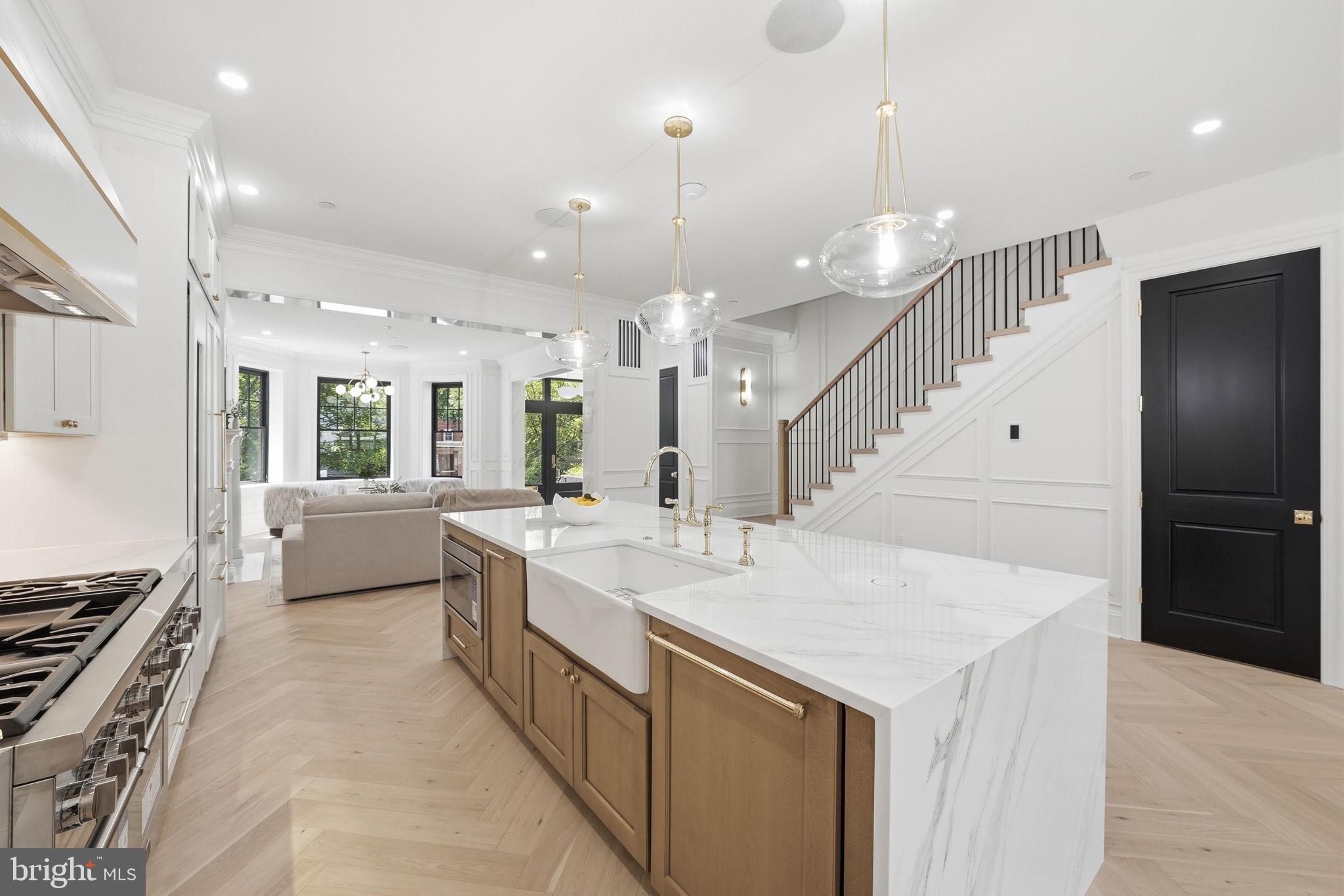 DUPONT CIRCLE - Residential