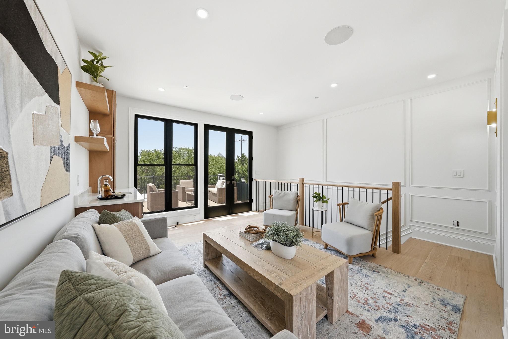 DUPONT CIRCLE - Residential