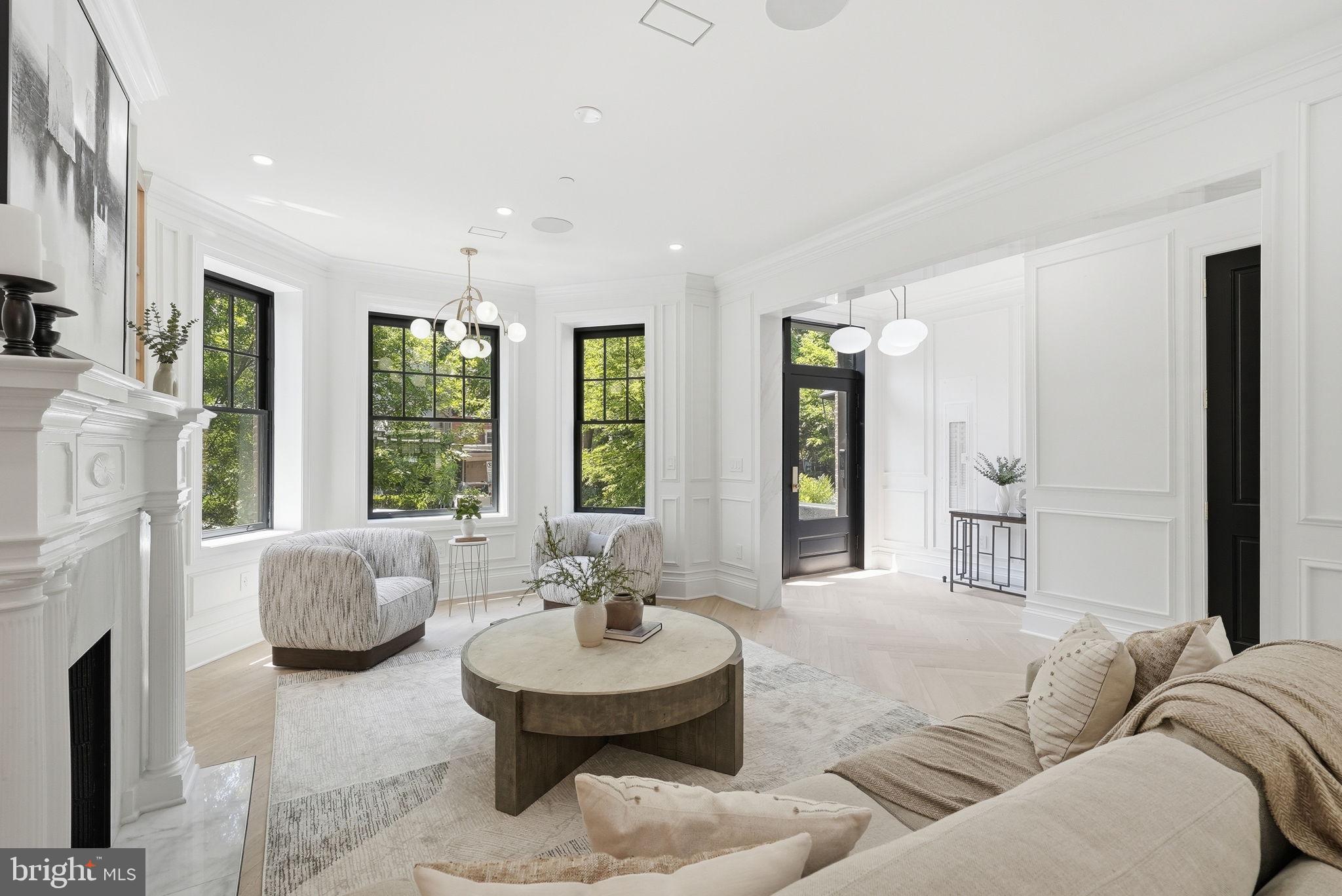 DUPONT CIRCLE - Residential