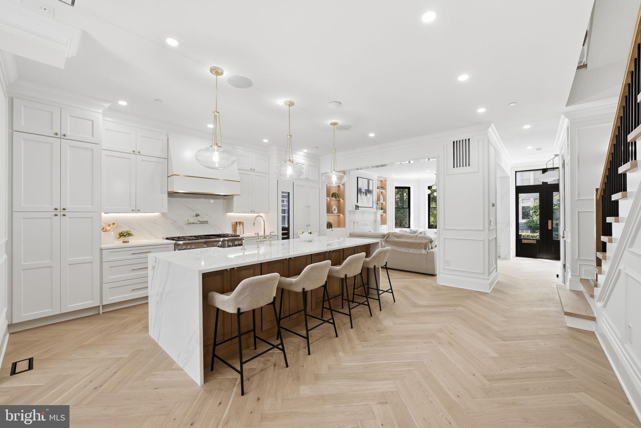 DUPONT CIRCLE - Residential