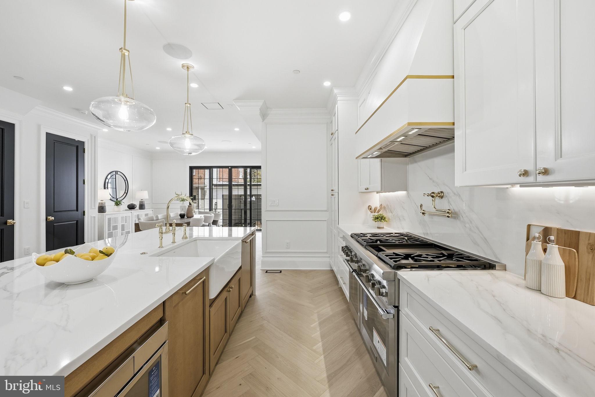 DUPONT CIRCLE - Residential