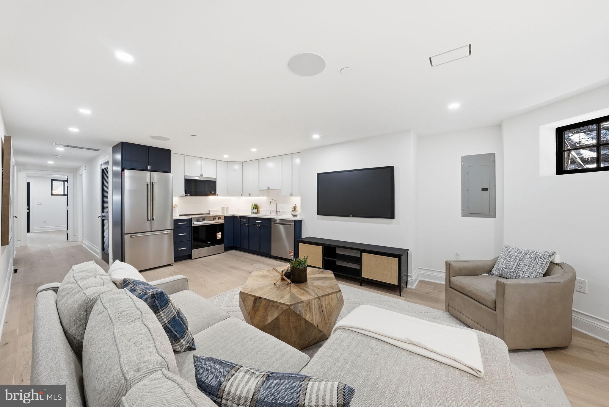 DUPONT CIRCLE - Residential