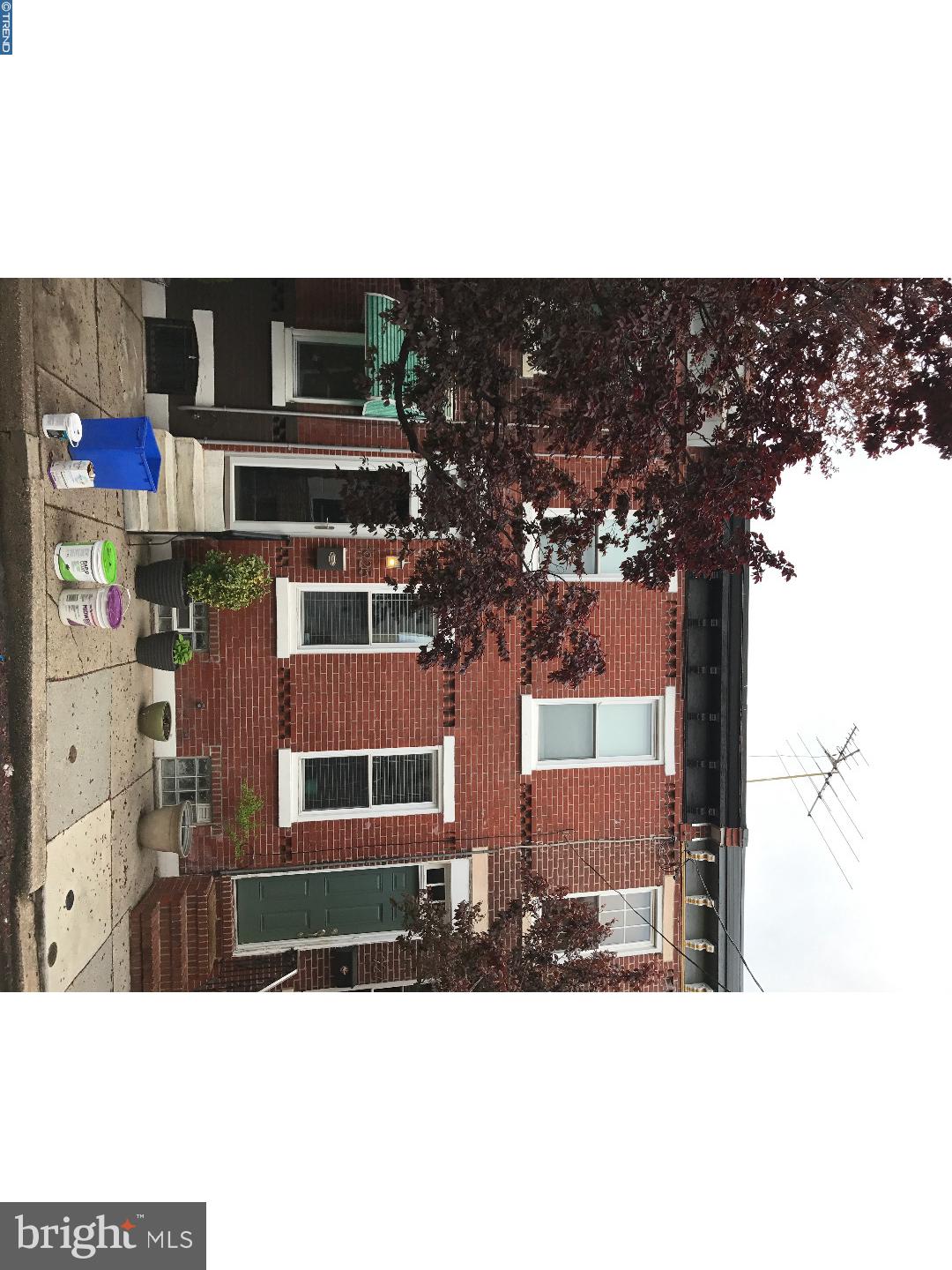 Nice 2Br house in Passyunk square that was recently renovated. There is a finished basement, rear yard, two nice size bedrooms,Nice kitchen,and dining room. All of this within walking distance to all the restaurants and bars.