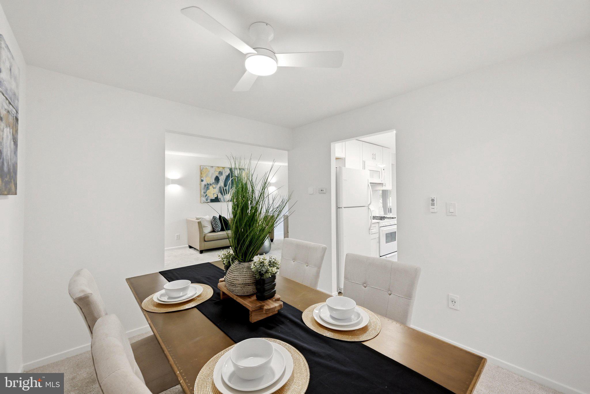 LONG REACH HOUSE CONDOMINIUMS - Residential