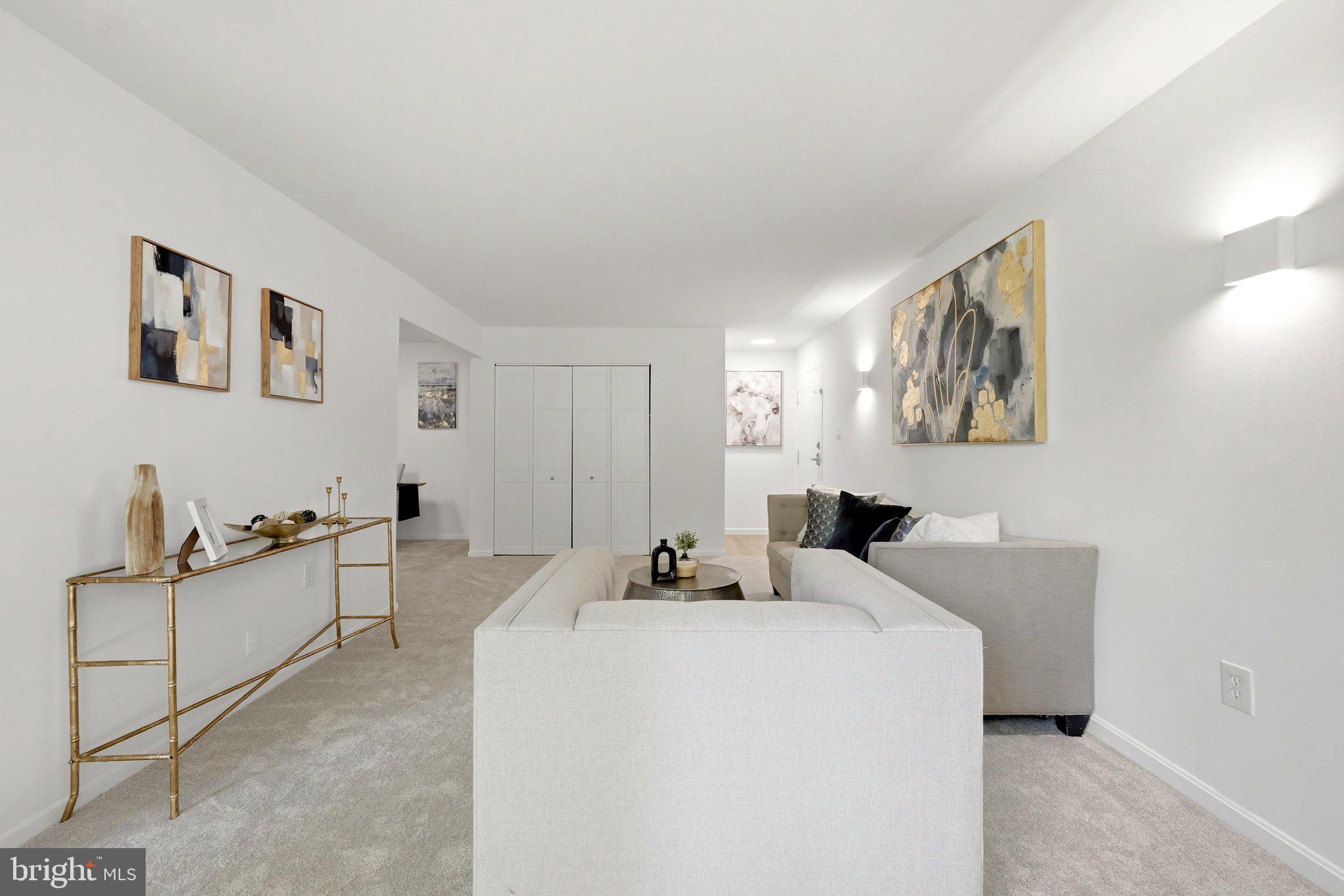 LONG REACH HOUSE CONDOMINIUMS - Residential