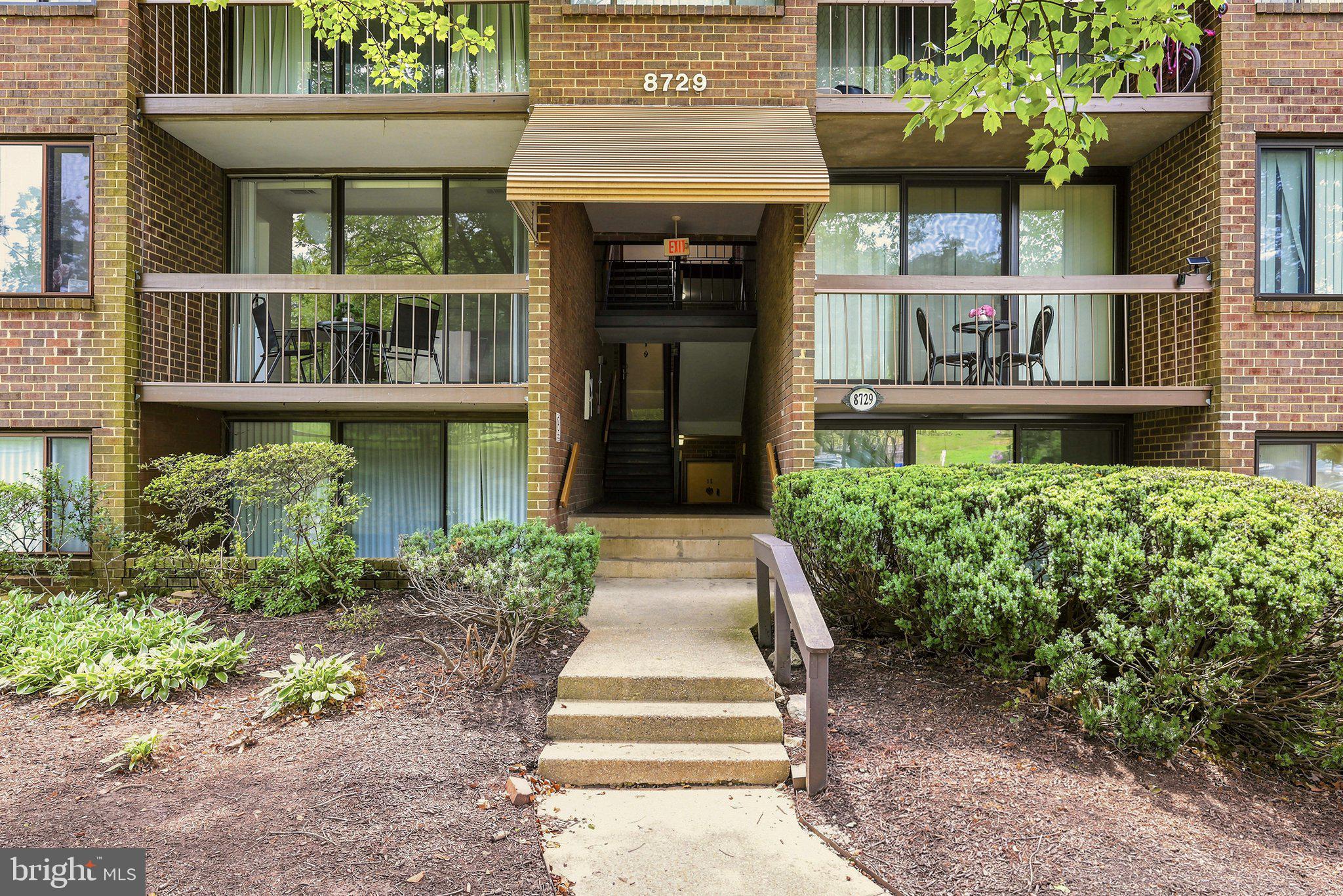 LONG REACH HOUSE CONDOMINIUMS - Residential