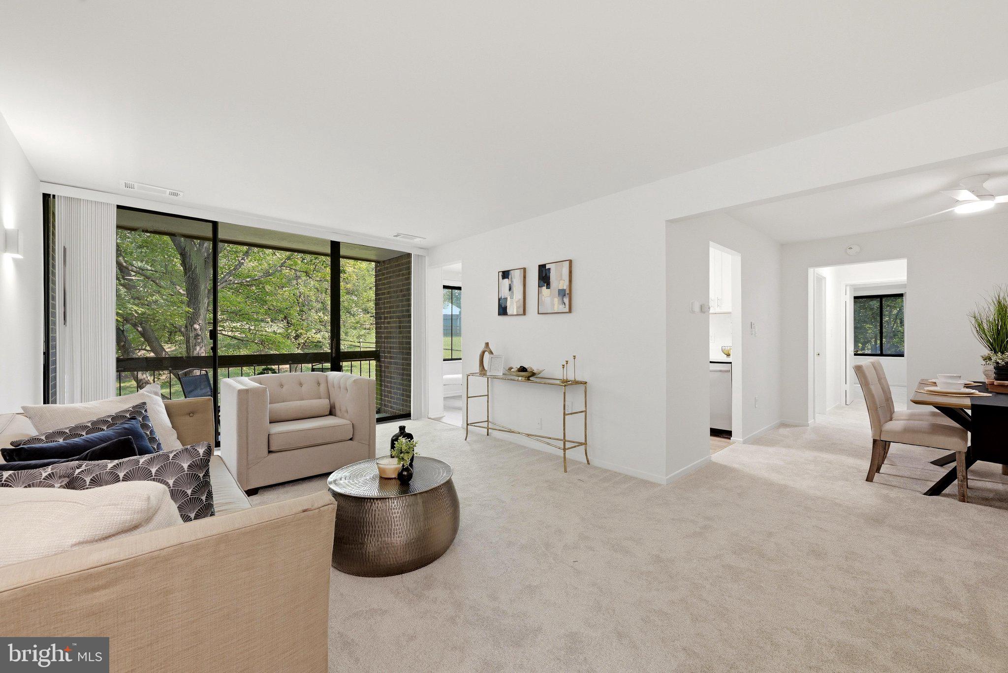 LONG REACH HOUSE CONDOMINIUMS - Residential