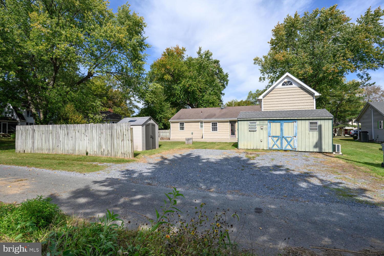 EASTON - Residential