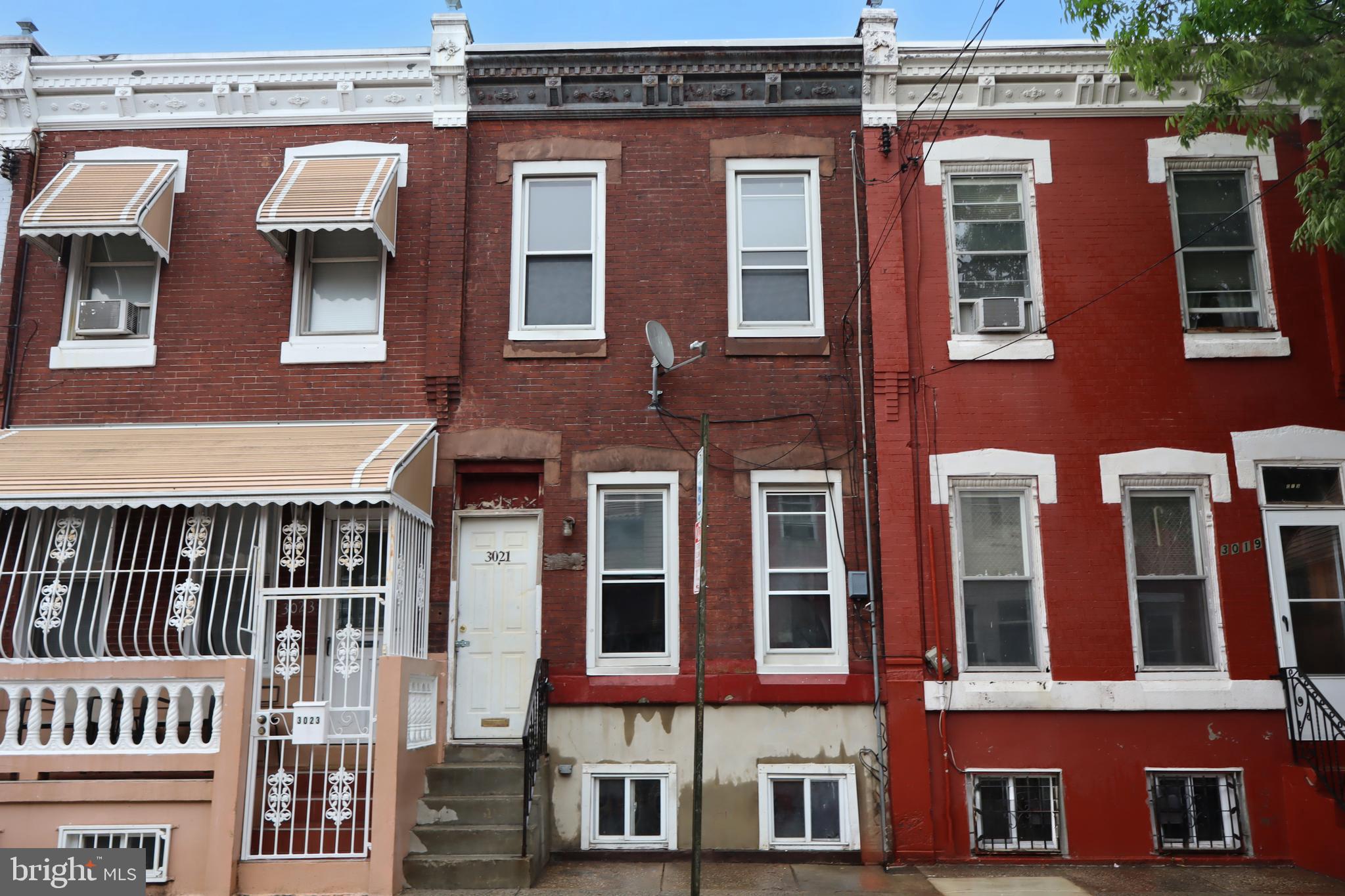 Great opportunity to own this spacious two-story brick rowhome located in the Fairhill section of Philadelphia. This property features a generous living room, formal dining room, and kitchen with direct access to a fenced rear yard. The second floor offers three well-sized bedrooms with ample closet space and a full three-piece hall bathroom. A full unfinished basement provides excellent potential for additional living space, storage, or future improvements. Conveniently located near local shopping, schools, public transportation, and major roadways, offering easy access to Center City and surrounding areas.