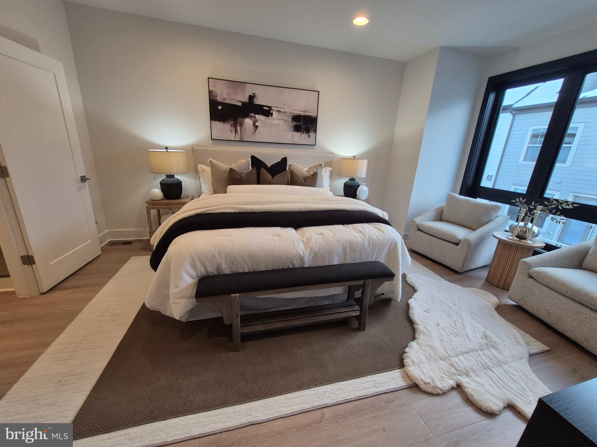 THE GROVE - Residential