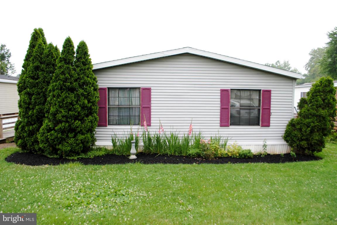 WINCHESTER MEADOWS - Residential