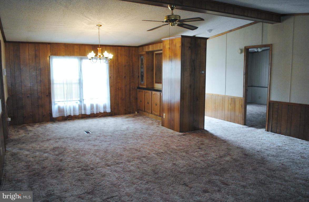 WINCHESTER MEADOWS - Residential