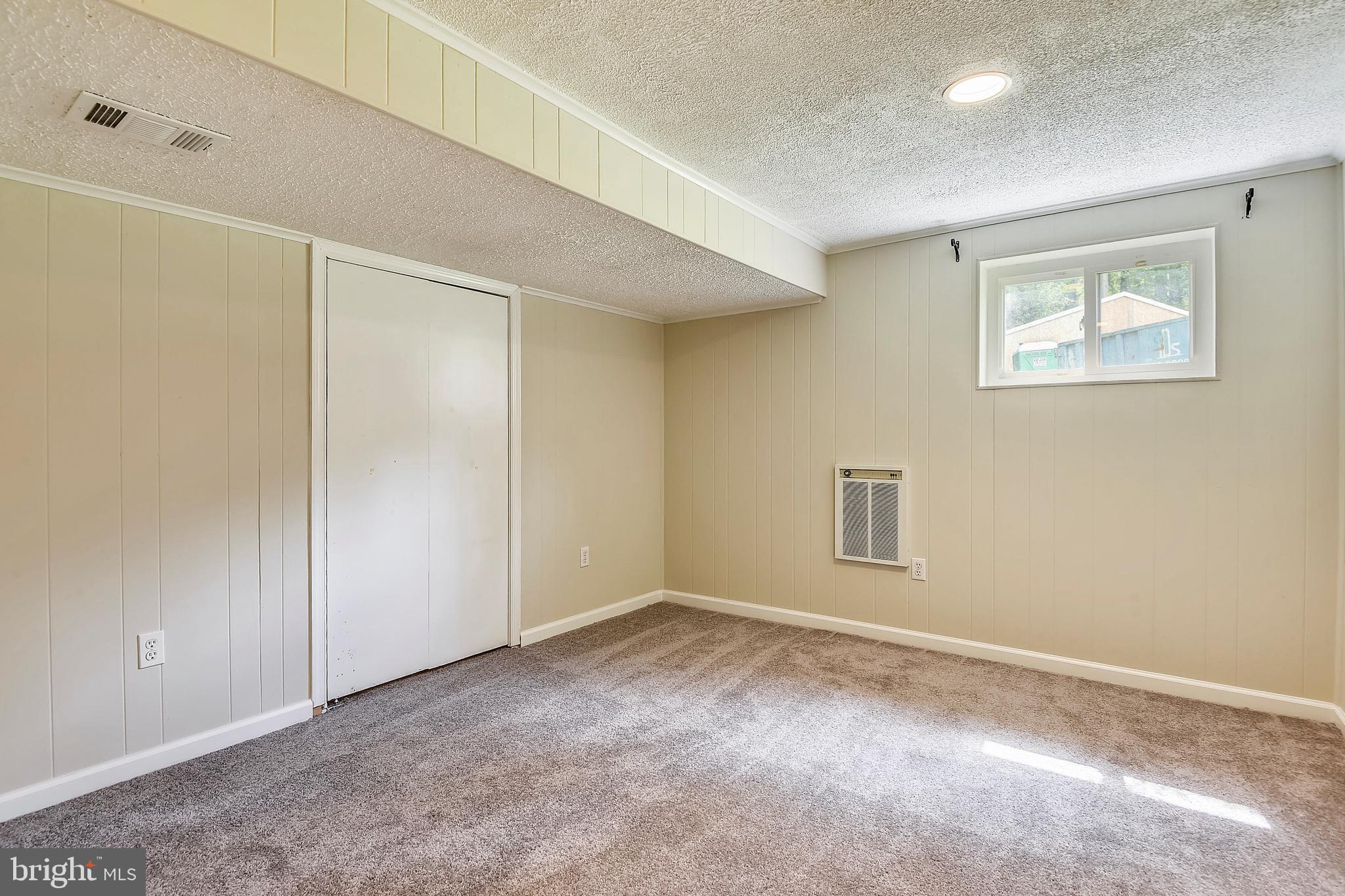 POPLAR HEIGHTS - Residential