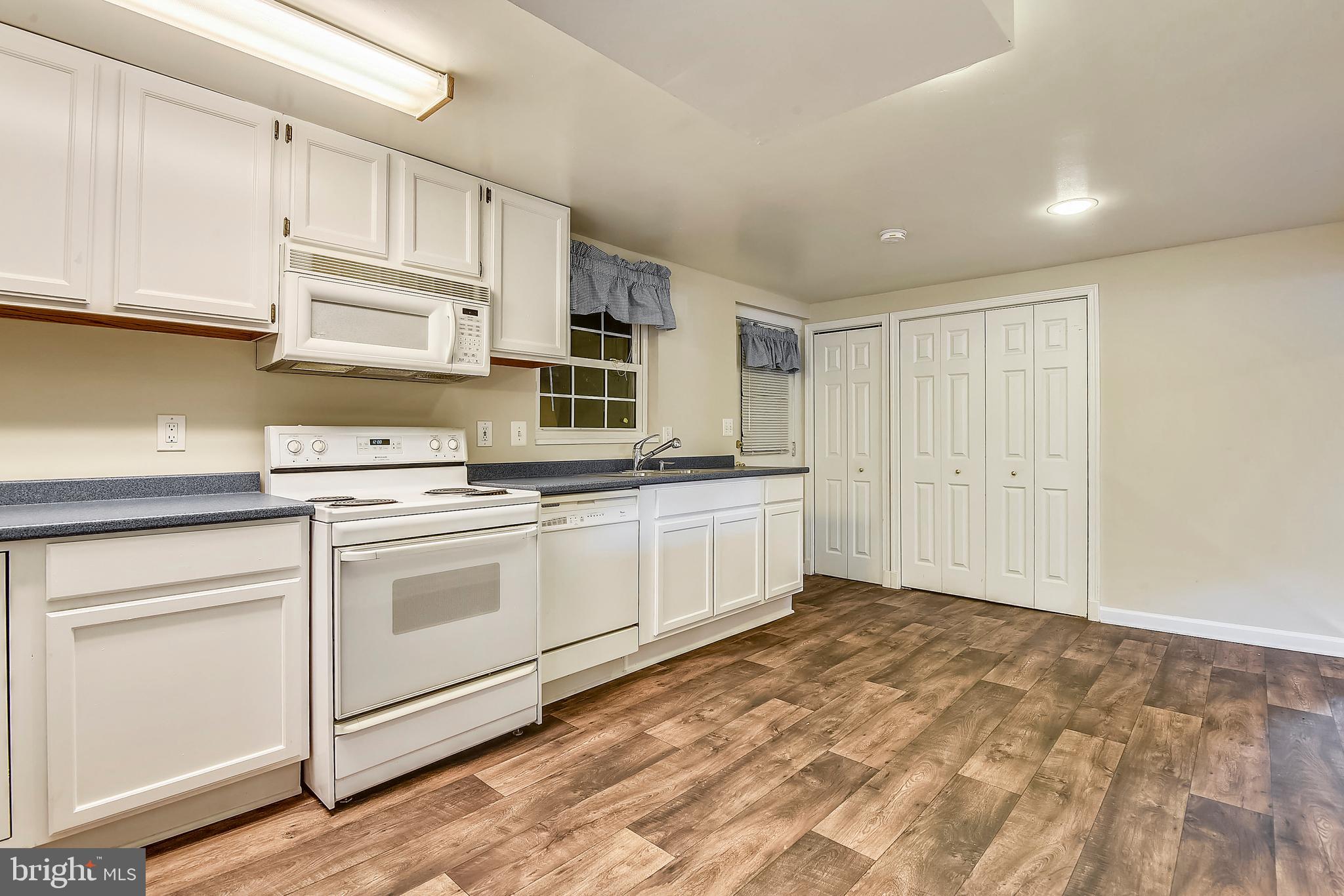POPLAR HEIGHTS - Residential