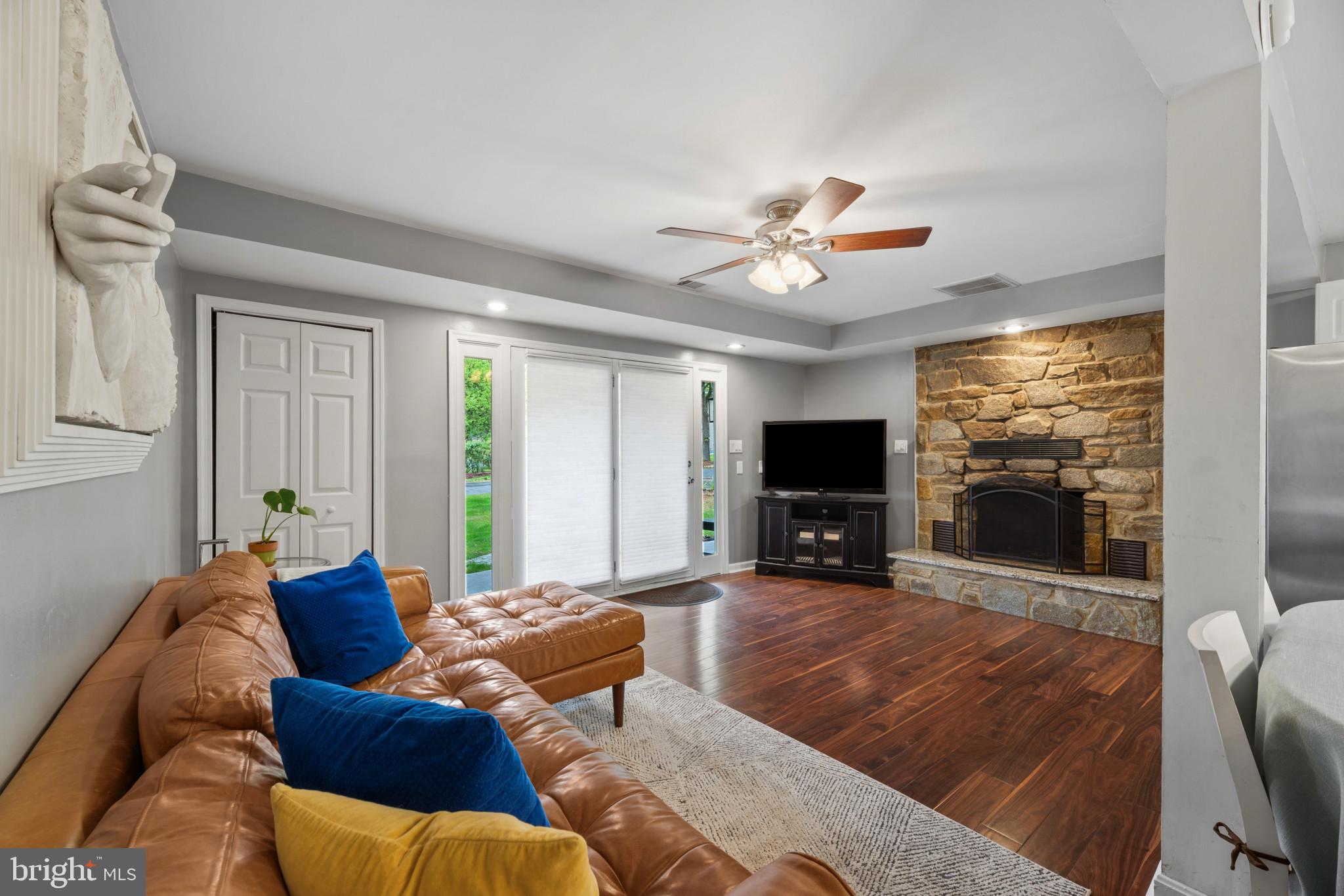 HUNTERS HARBOR - Residential