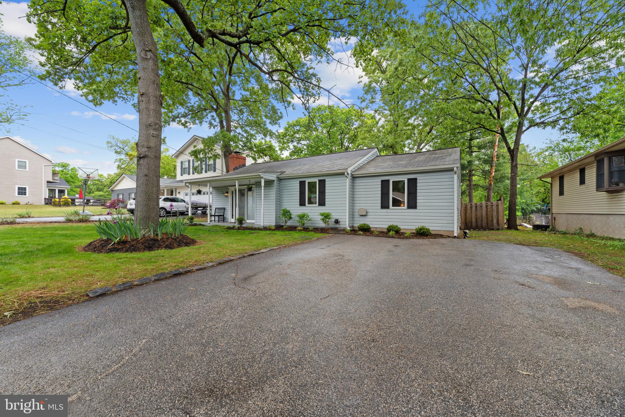 HUNTERS HARBOR - Residential