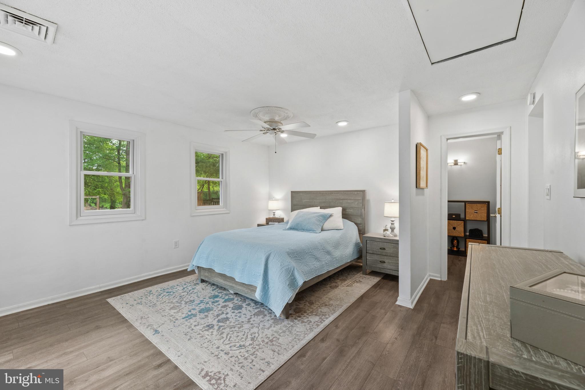 HUNTERS HARBOR - Residential