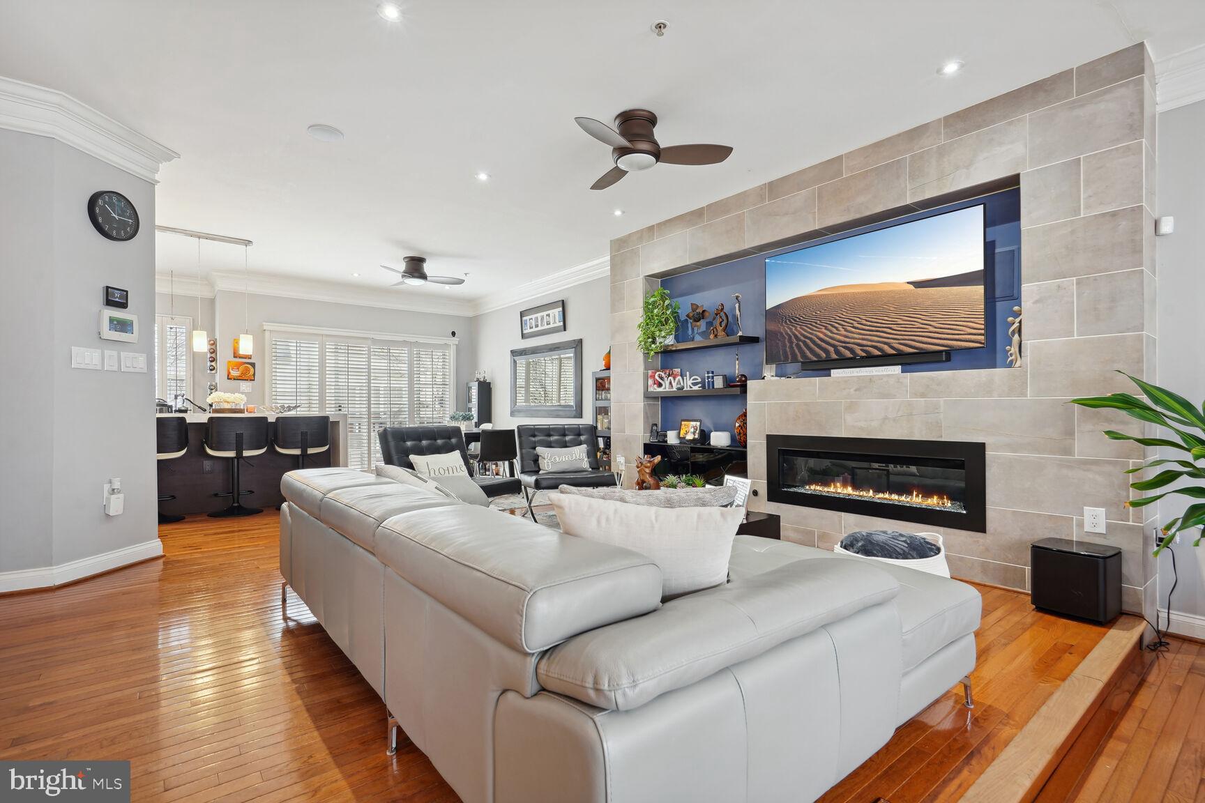 TOWNES AT CAMERON PARKE - Residential Lease