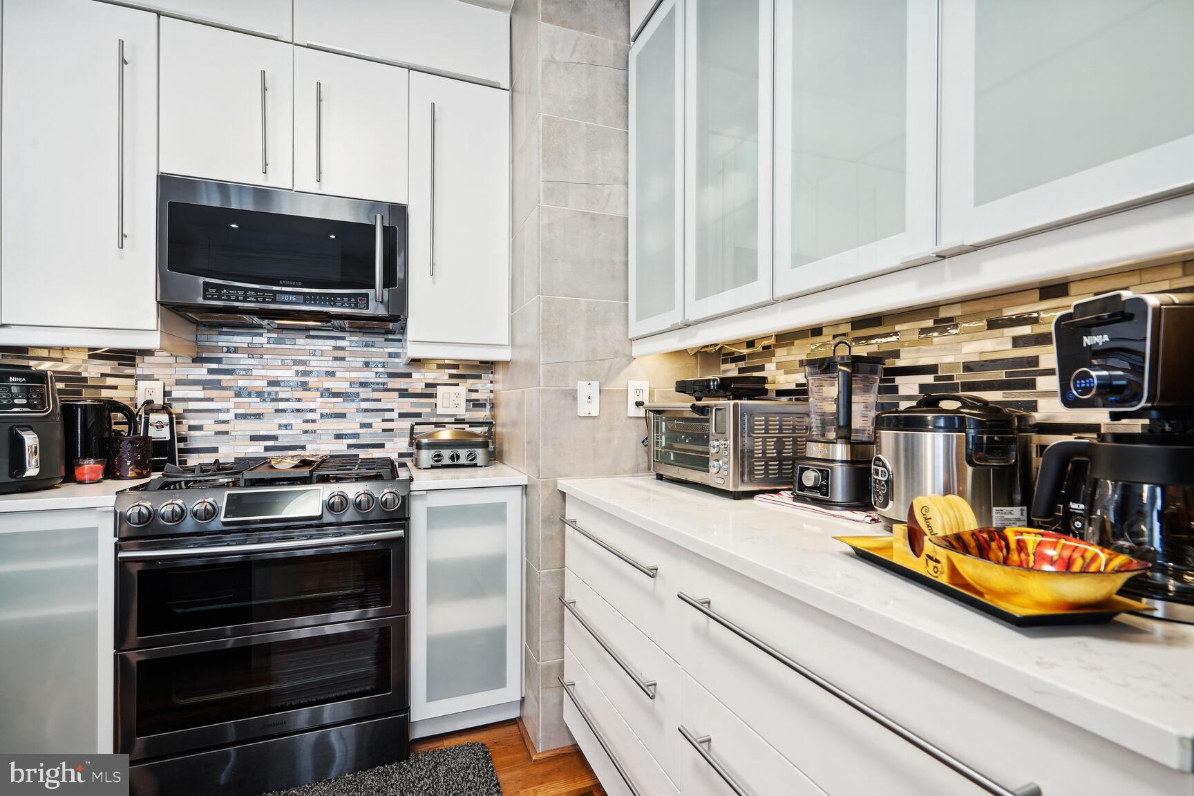TOWNES AT CAMERON PARKE - Residential Lease