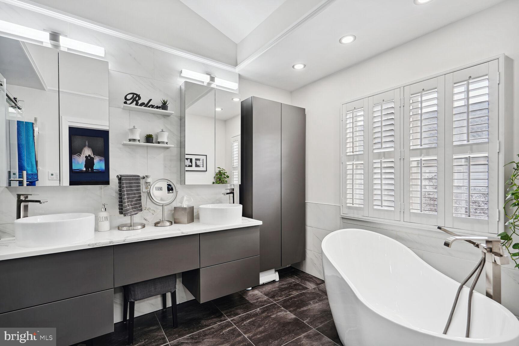 TOWNES AT CAMERON PARKE - Residential Lease