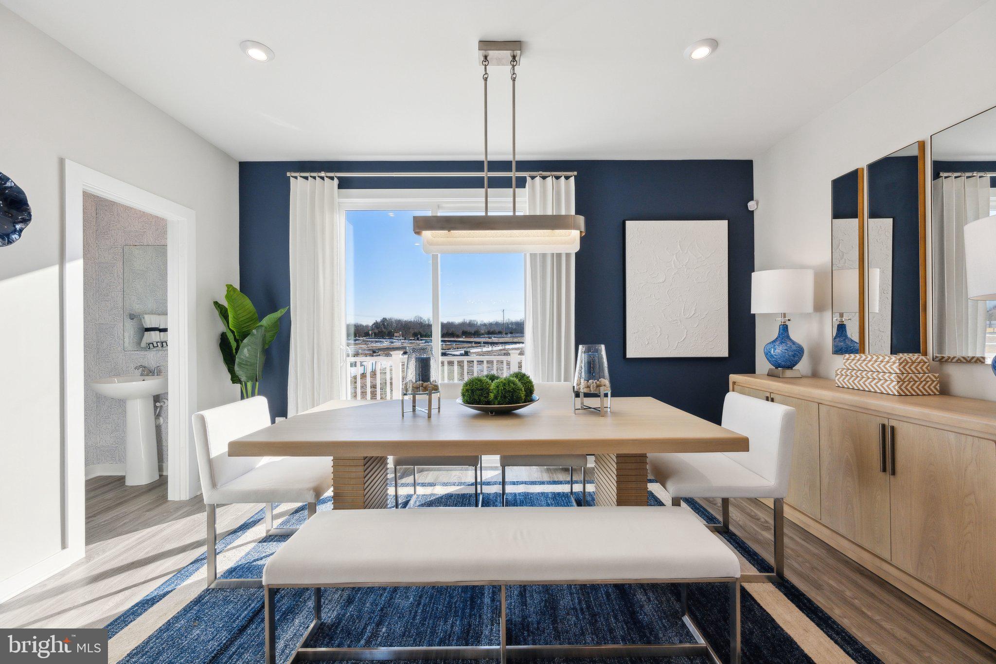 GATEWAY WEST - Residential