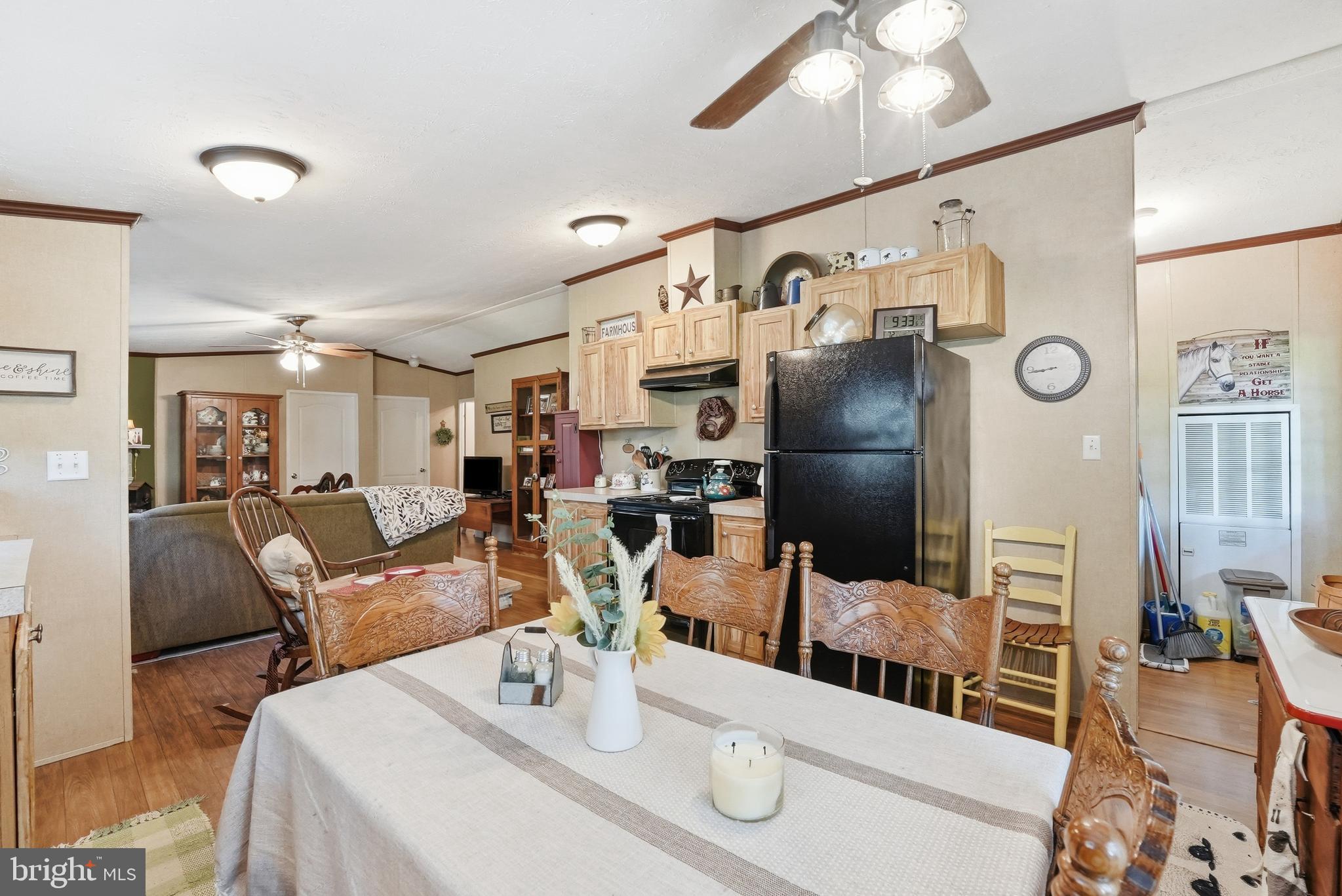 TRAPPERS DEN - Residential