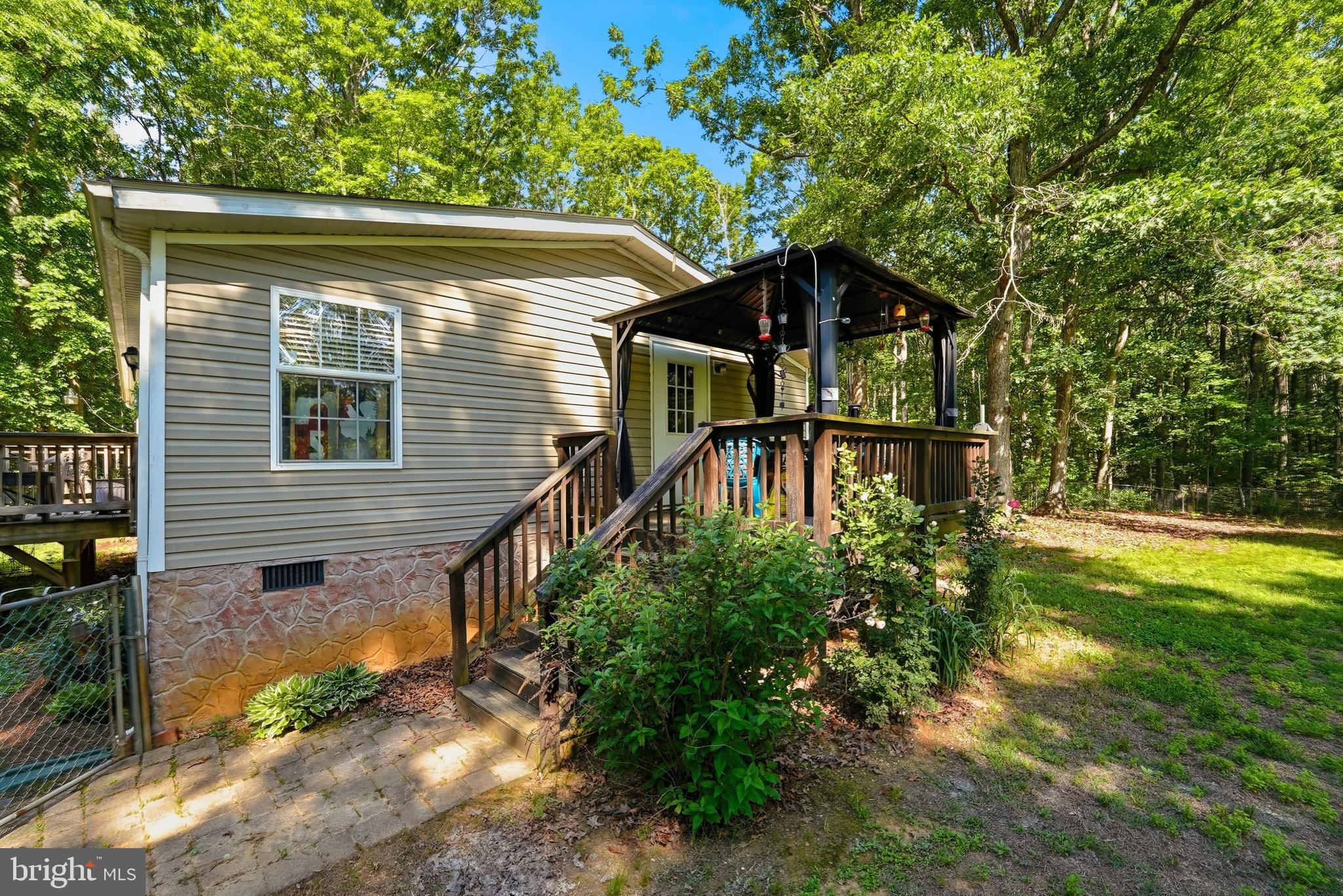 TRAPPERS DEN - Residential
