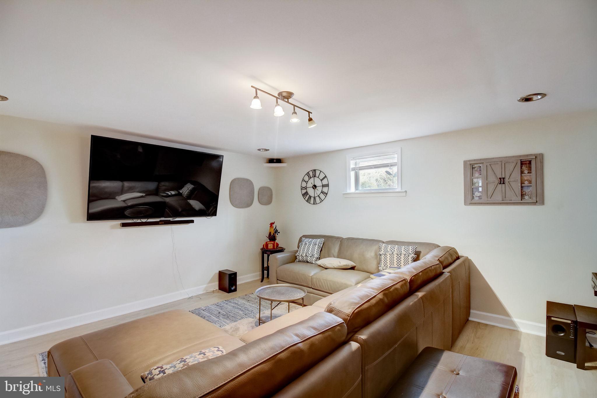 BELLEVUE ESTATES - Residential