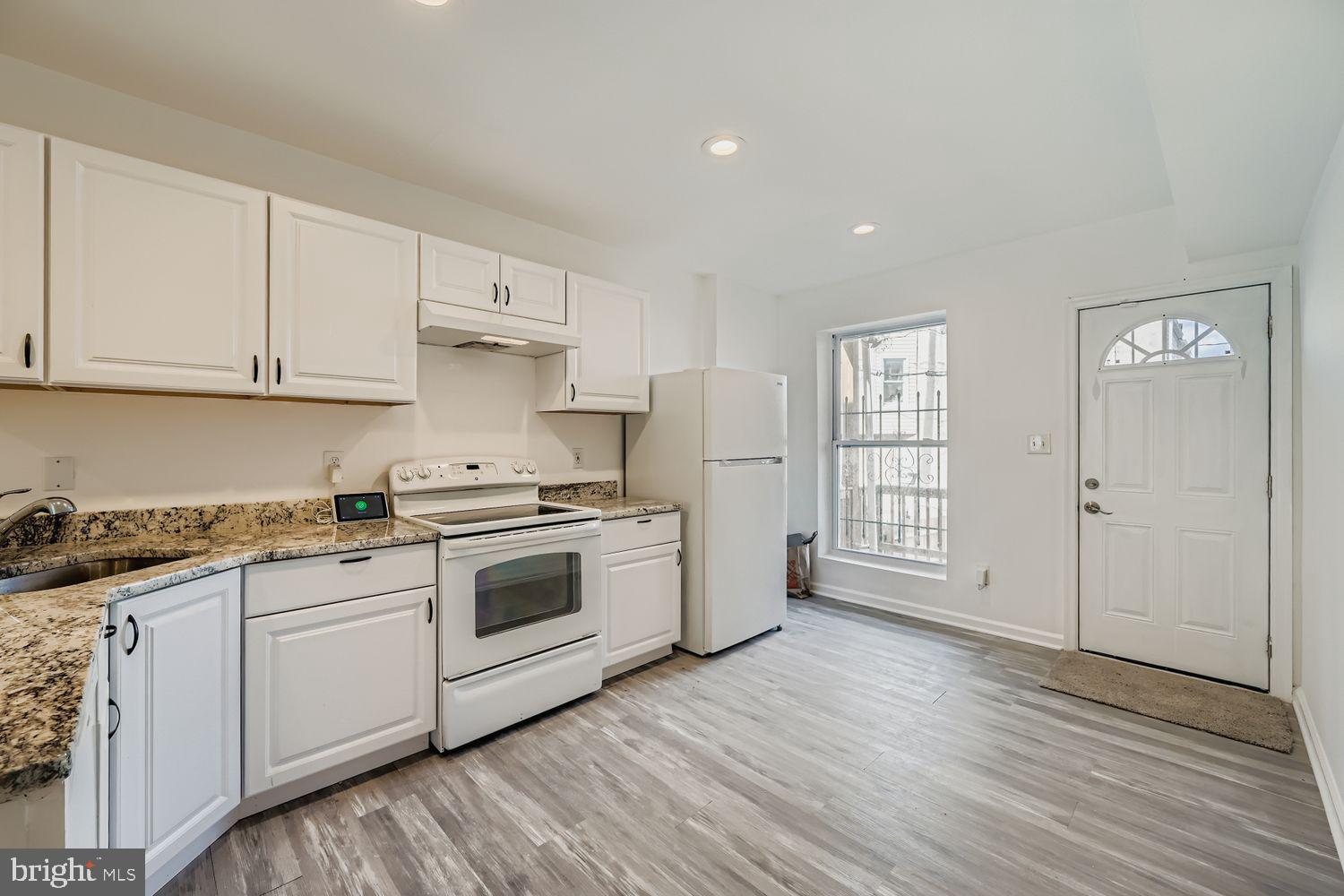 EAST BALTIMORE MIDWAY - Residential