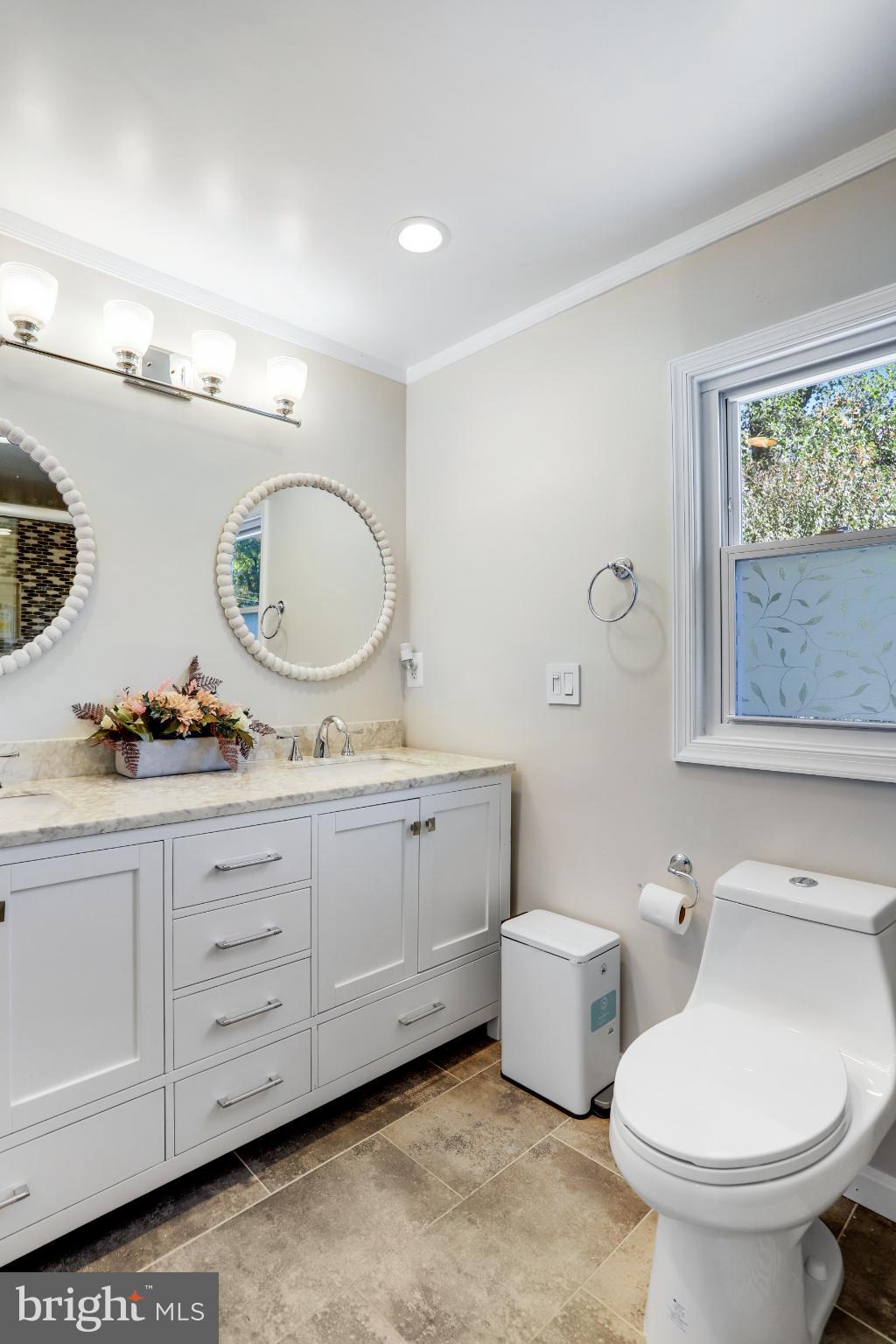 WEST LAWN - Residential