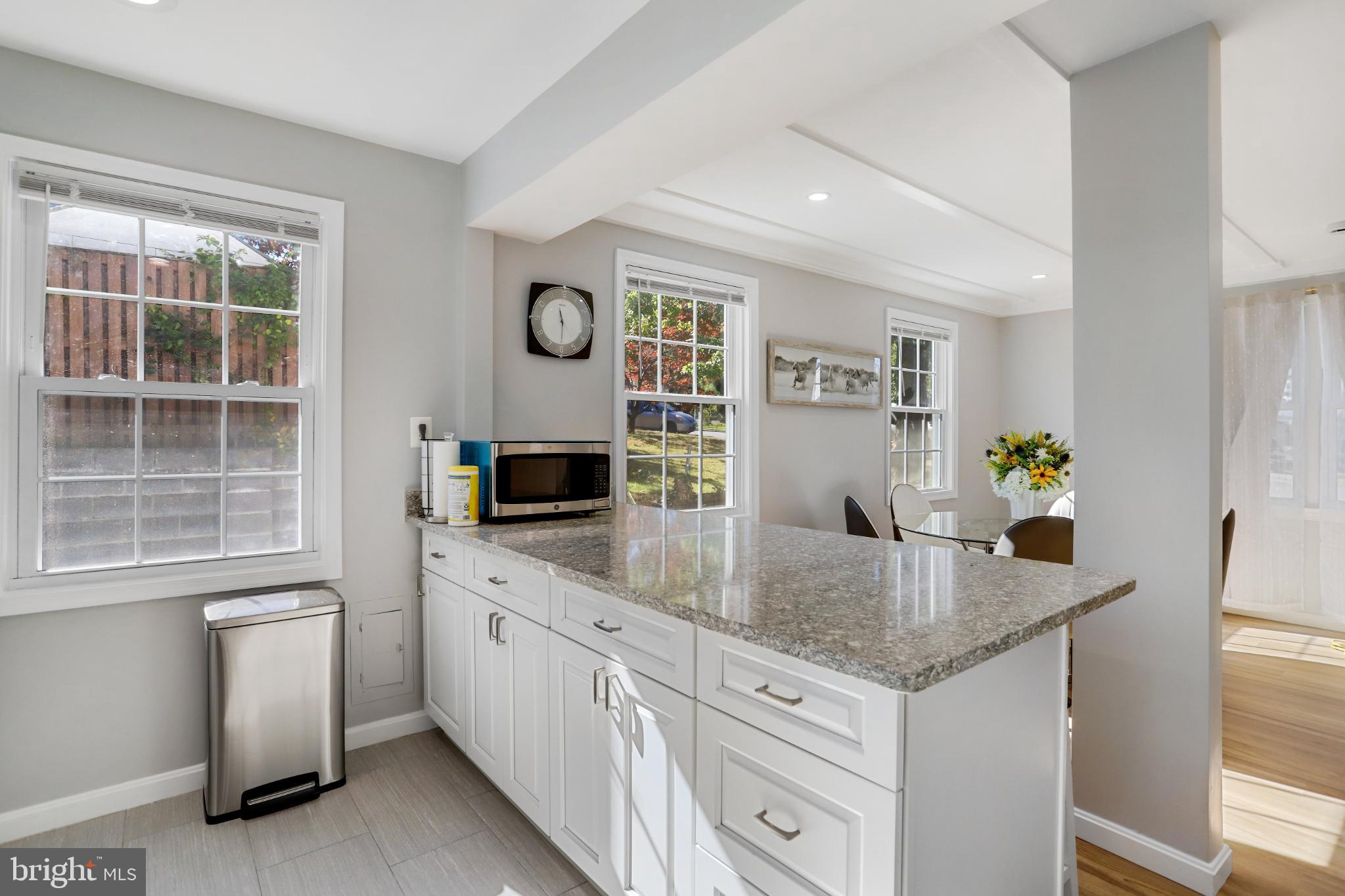 WEST LAWN - Residential