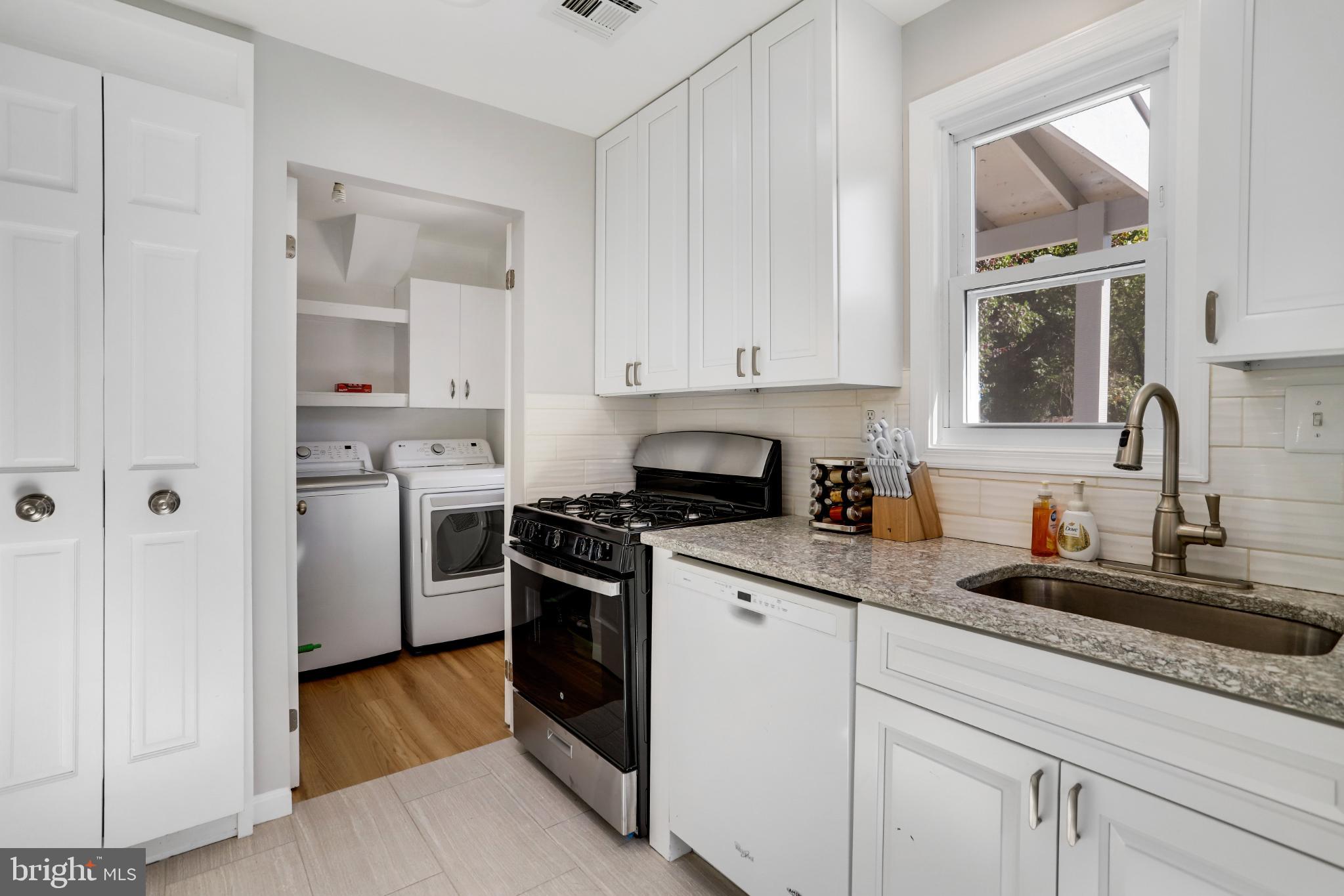 WEST LAWN - Residential