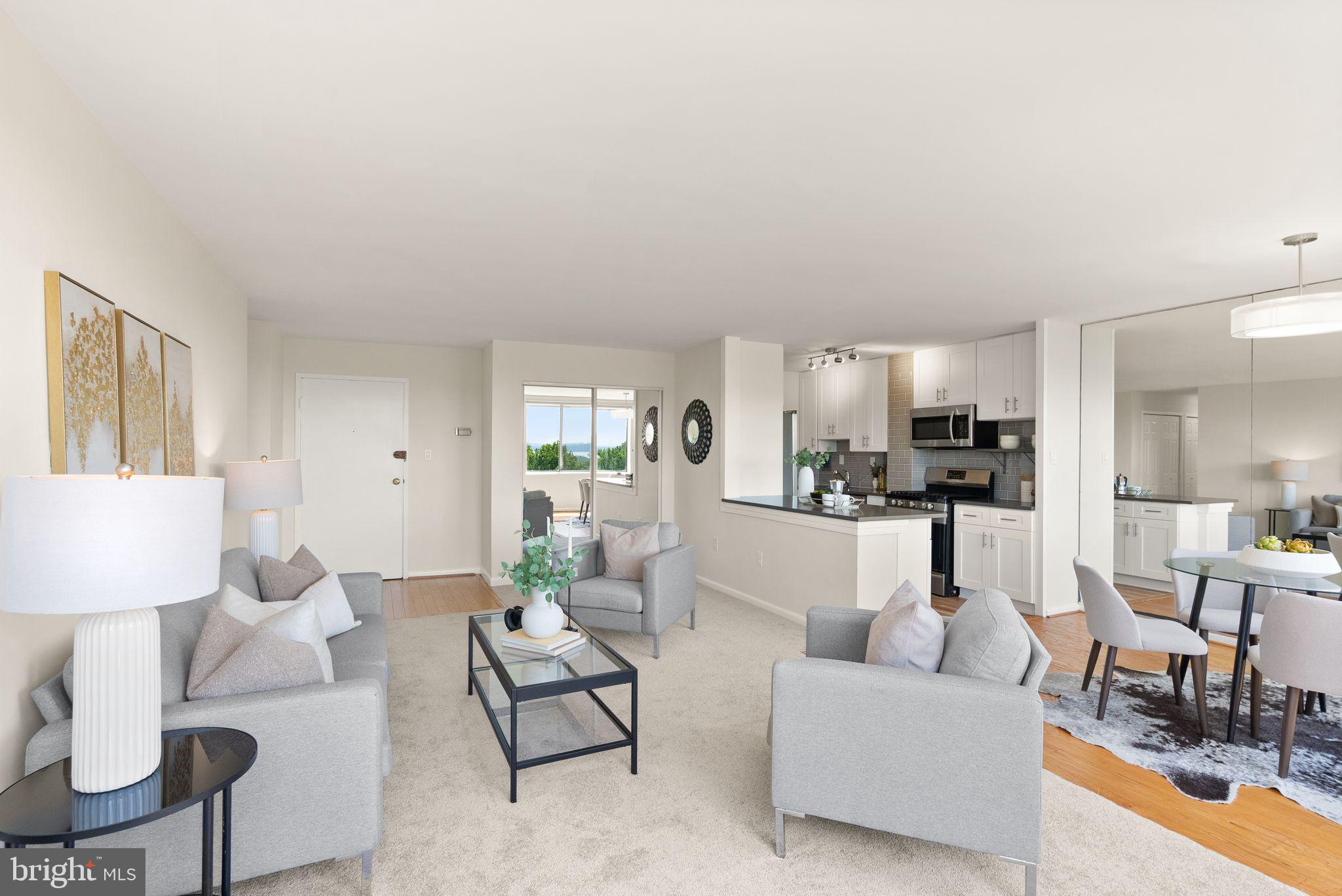 RIVER TOWERS - Residential